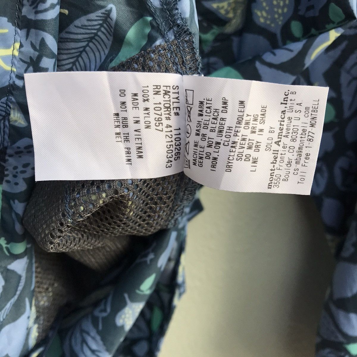 Montbell Montbell art floral lightweight windbreaker Size L / US 10 / IT 46 - 10 Thumbnail