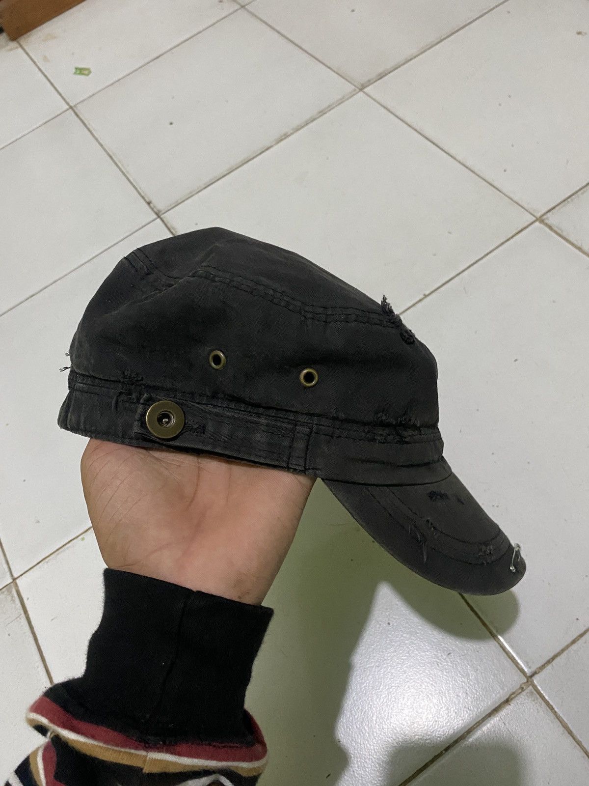 If Six Was Nine COMMANDO CAPS SAFETY PIN IFSIX STYLE Size ONE SIZE - 6 Thumbnail