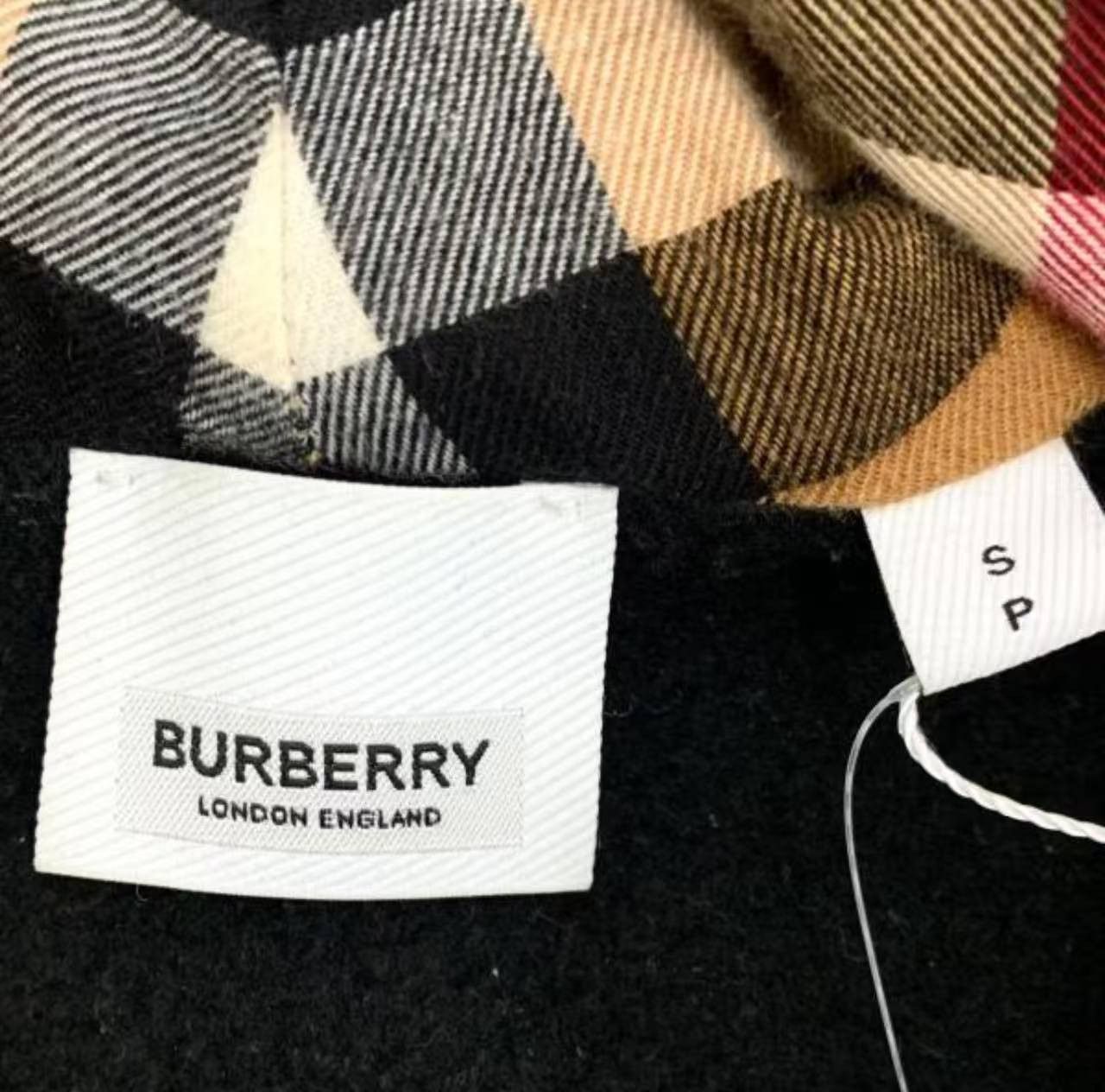 Burberry Burberry Black Hoodie XS Men Size US XS / EU 42 / 0 - 9 Thumbnail