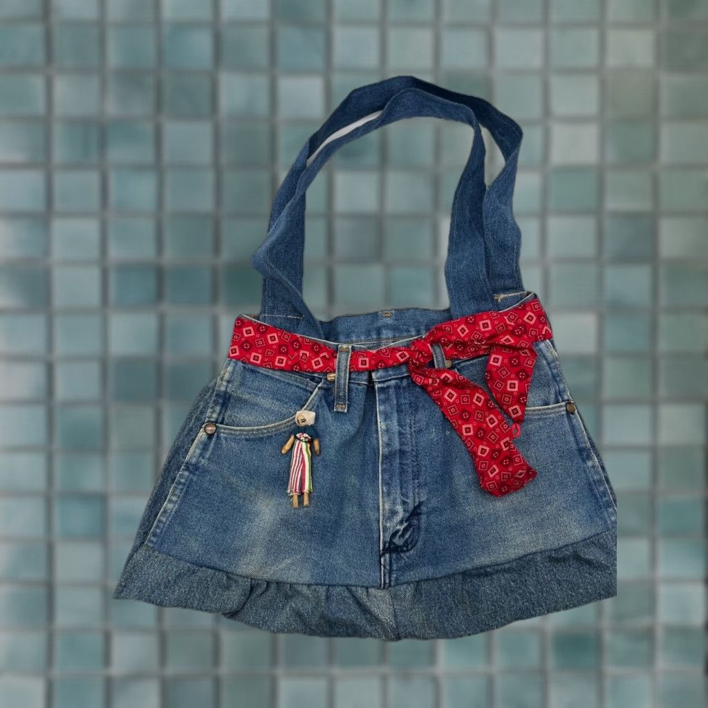 Wrangler VINTAGE Wrangler Denim Jean Shoulder Bag Purse Western Upcycled Country Girl Western Denim Bag Purse Size 32" / US 10 / IT 46 - 1 Thumbnail