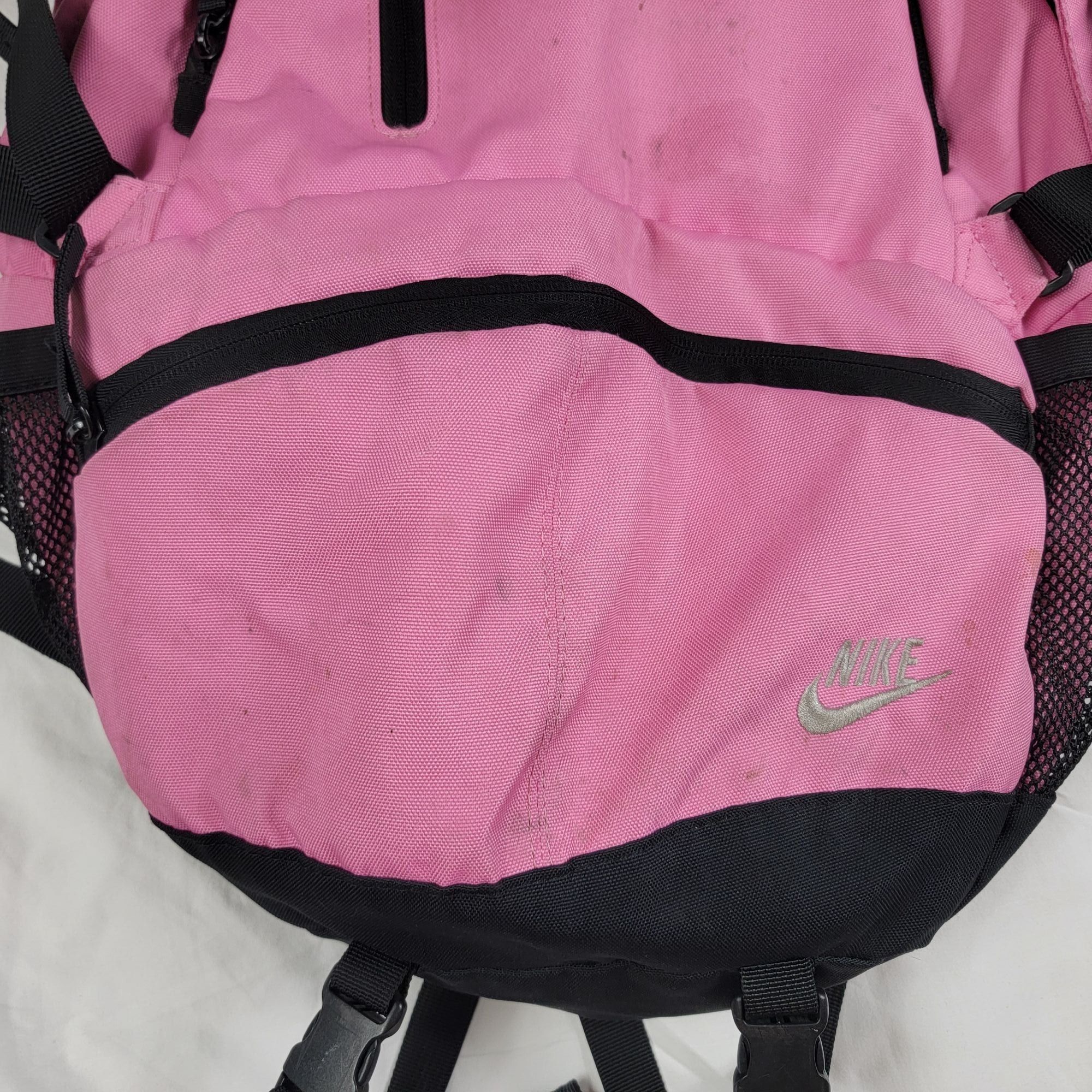 Nike Nike Pink Black Backpack School College Camping Hiking Trave Size ONE SIZE - 5 Thumbnail