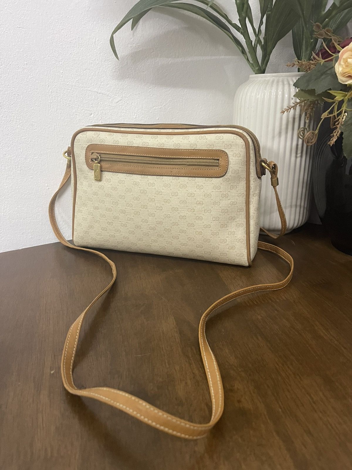 Gucci × Vintage Vintage GUCCI Micro Logo Crossbody Handbag Size ONE SIZE - 2 Thumbnail