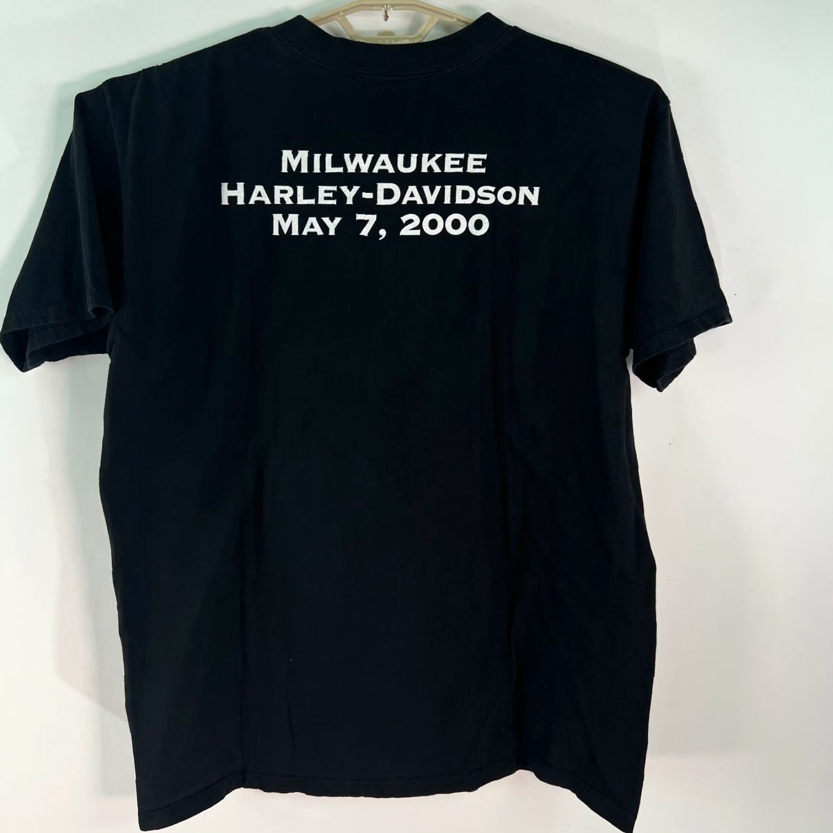 Harley Davidson VINTAGE Harley-Davidson The Wall Milwaukee Motorcycle T-Shirt XL Black 2000 Mens Size US XL / EU 56 / 4 - 4 Thumbnail