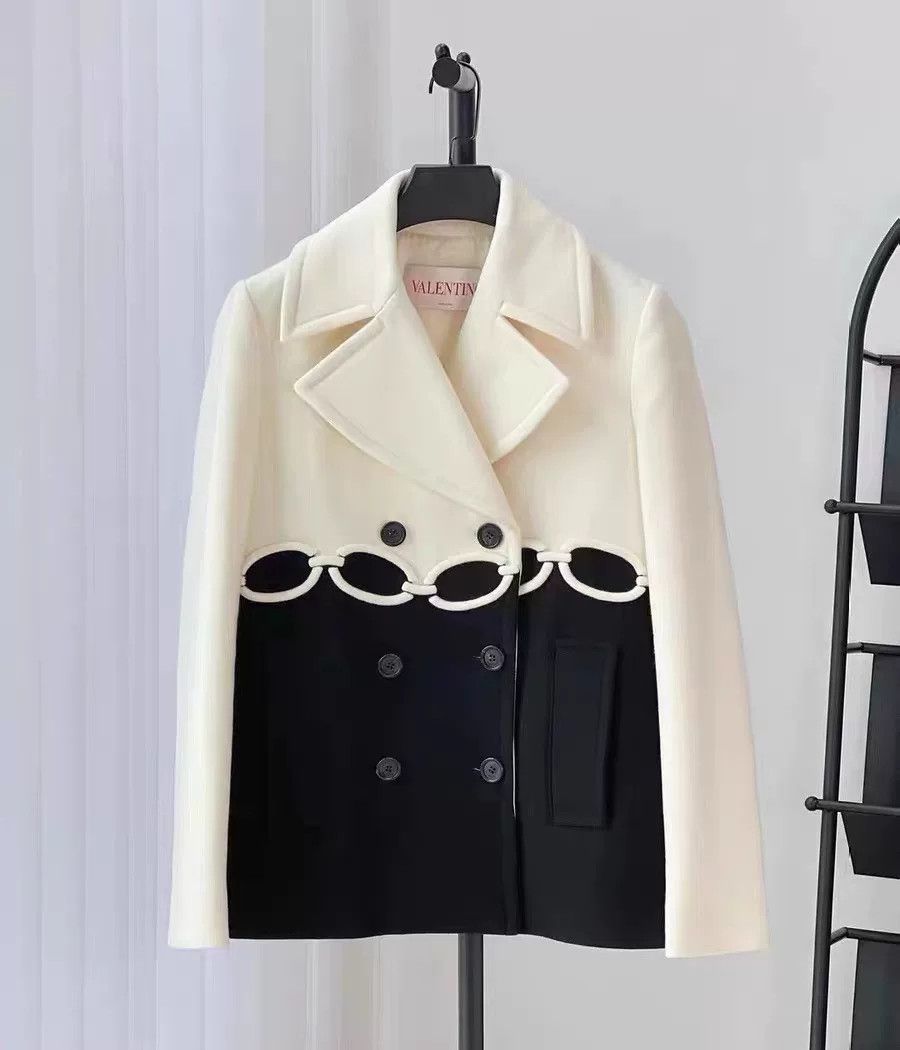 Valentino Valentino Short Black White Coat Size S / US 4 / IT 40 - 1 Thumbnail