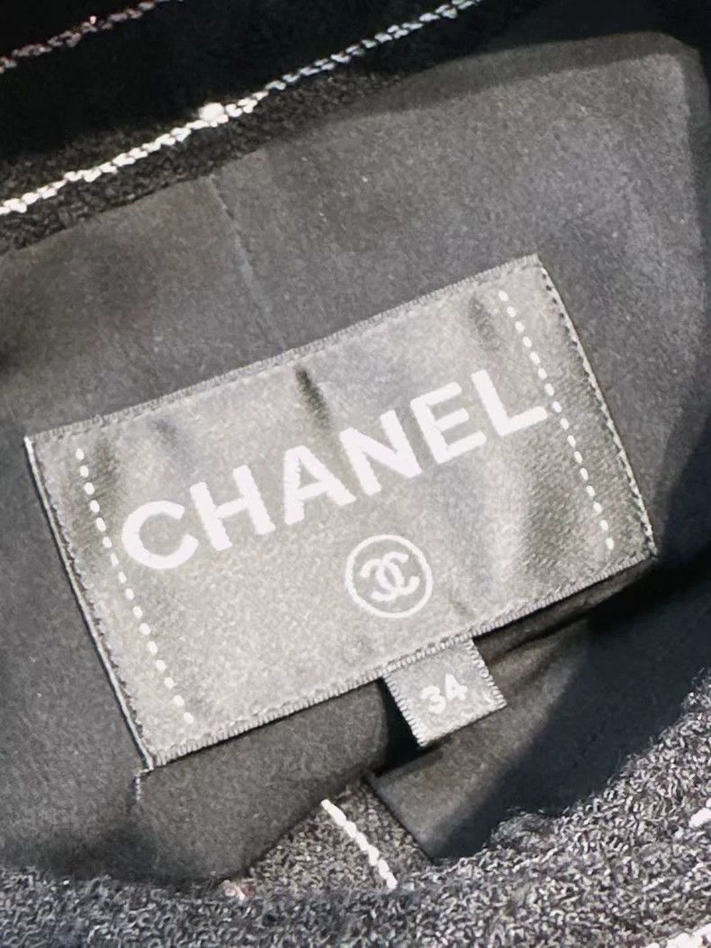 Chanel Chanel 23P black round-neck pink and white striped jacket Size XXS / US 00 / IT 34 - 4 Thumbnail