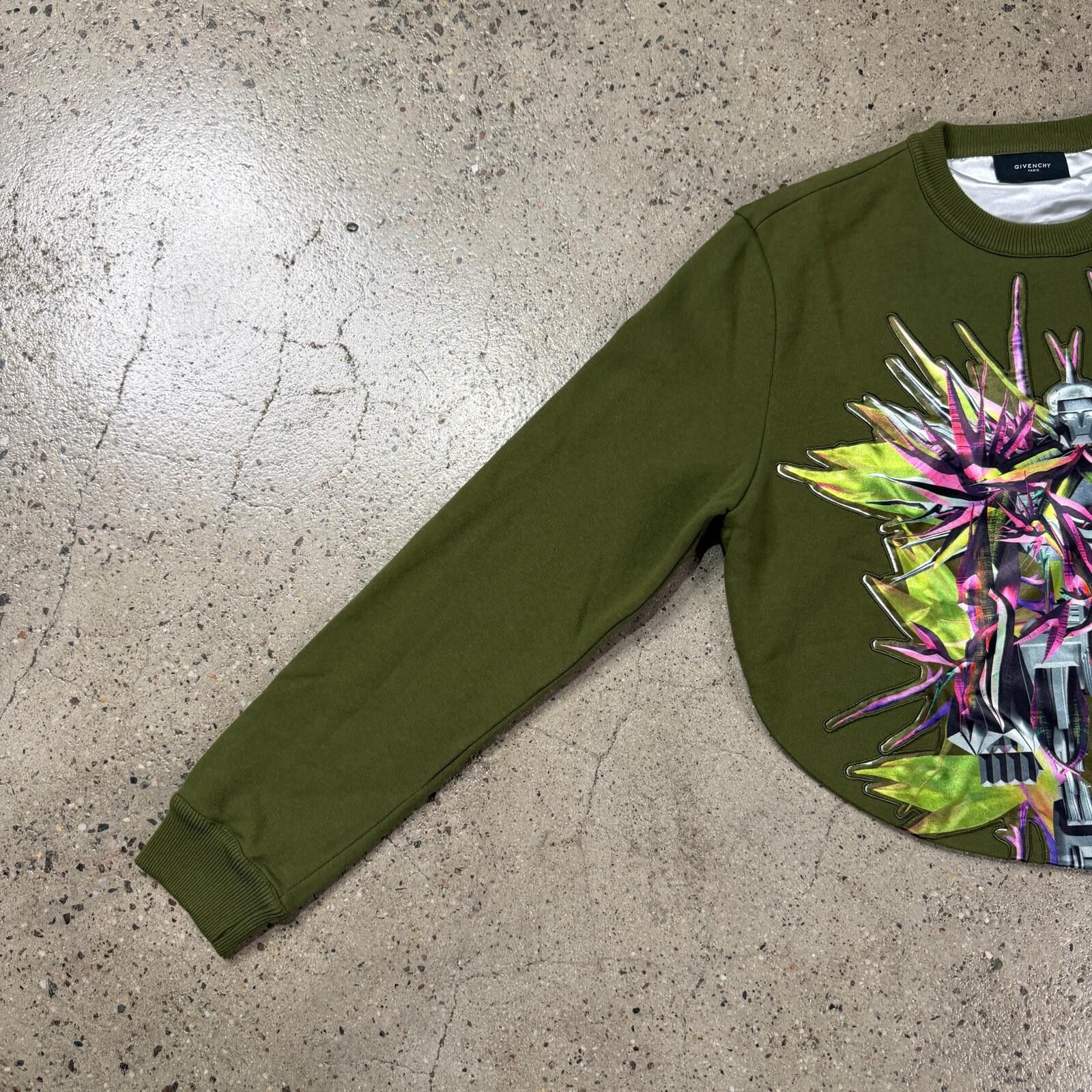 Givenchy Givenchy Birds of Paradise Cropped Sample Sweater Size US M / EU 48-50 / 2 - 4 Thumbnail