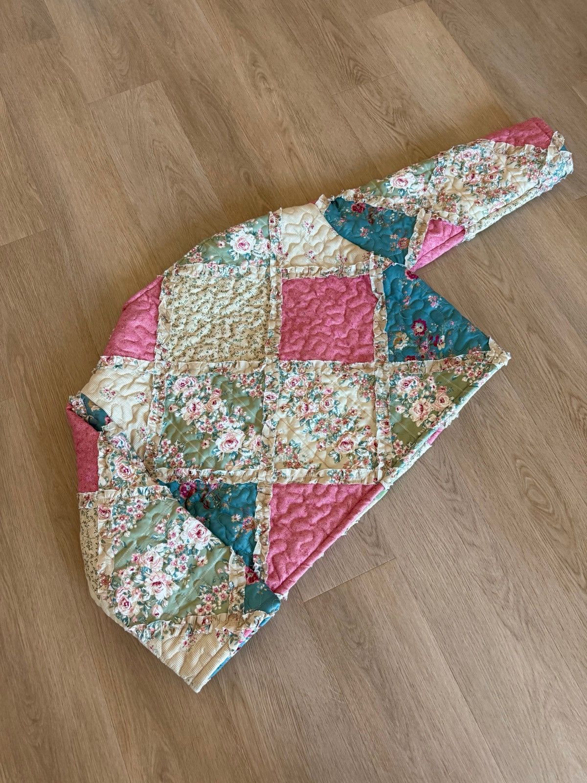 Handmade Floral Quilted Cardigan Size M / US 6-8 / IT 42-44 - 2 Thumbnail