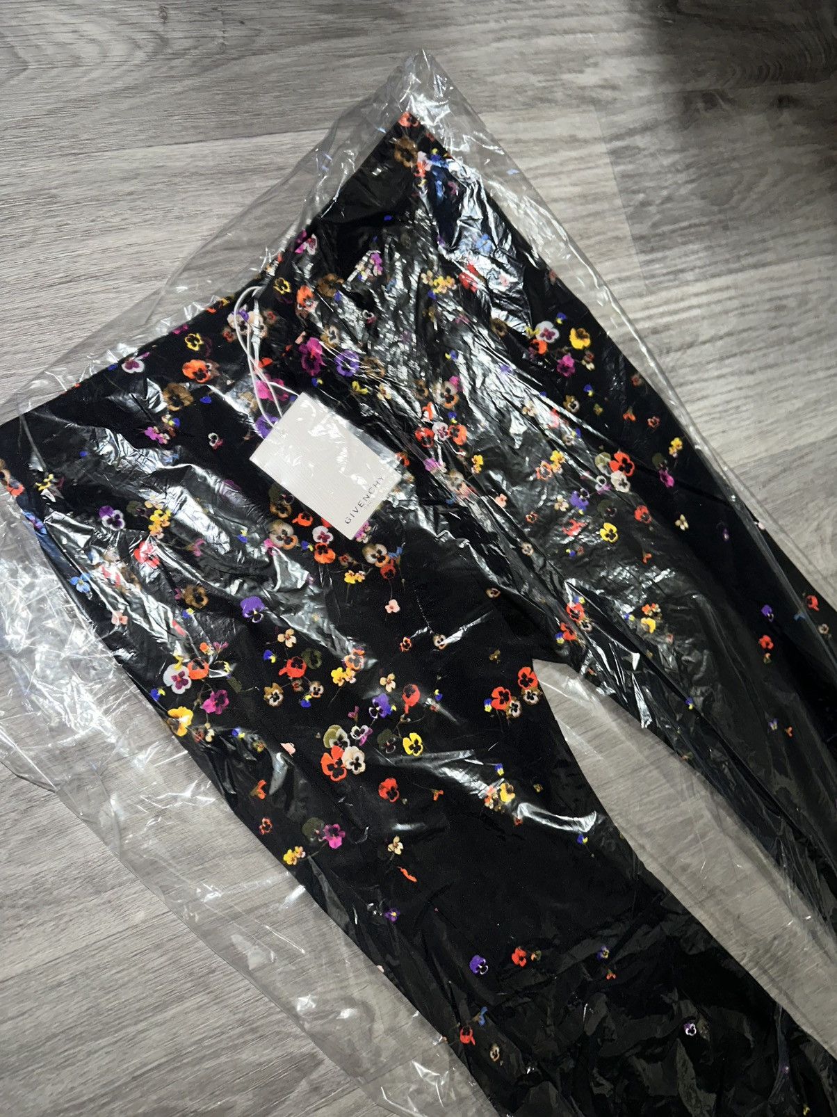 Givenchy Givenchy NWT floral tailored trousers w/flare leg IT40 Size 27" / US 4 / IT 40 - 8 Thumbnail