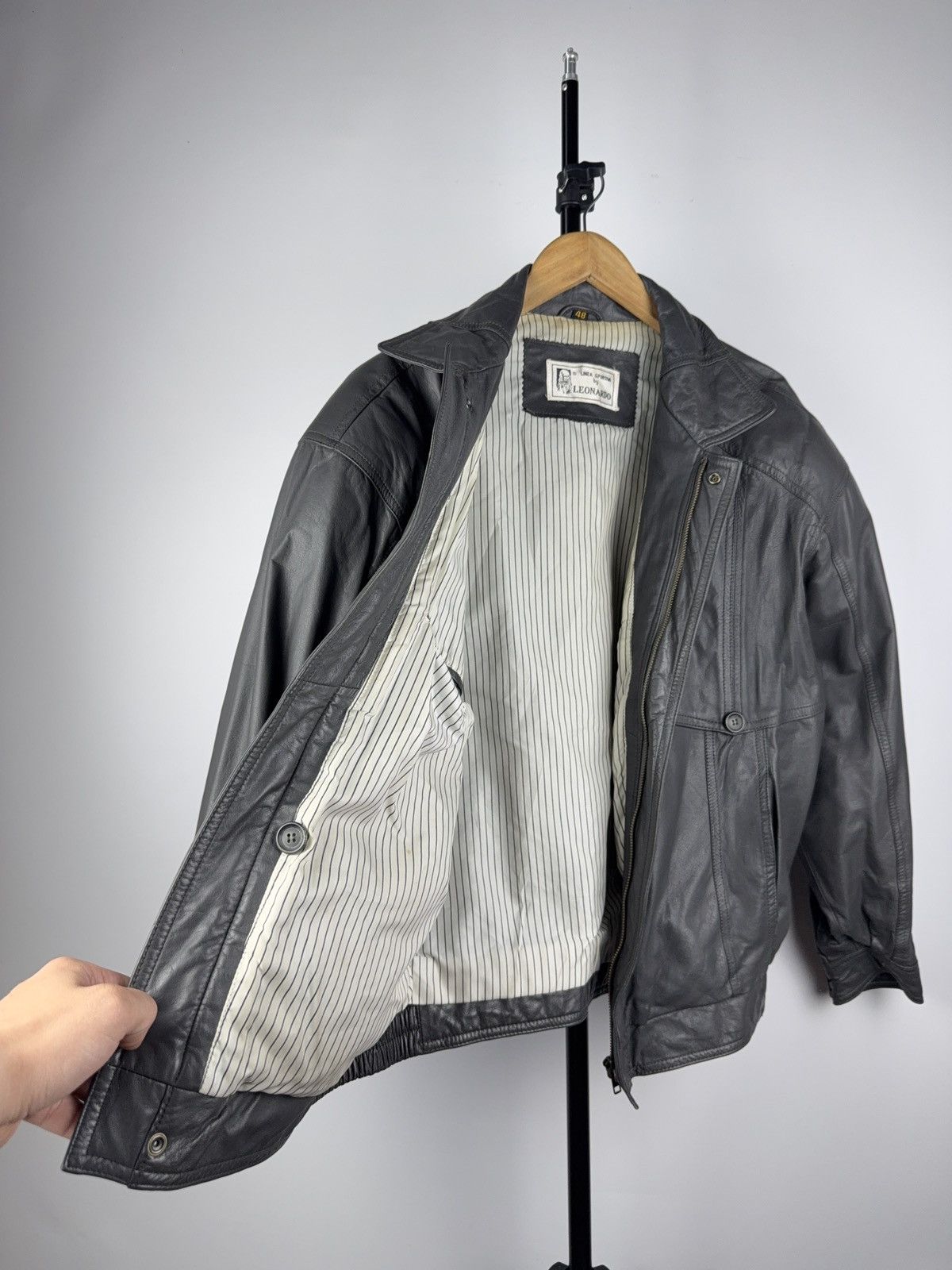 Vintage Vintage 90s Avant Garde Leather Leonardo Biker MOTO Jacket Size US M / EU 48-50 / 2 - 7 Thumbnail