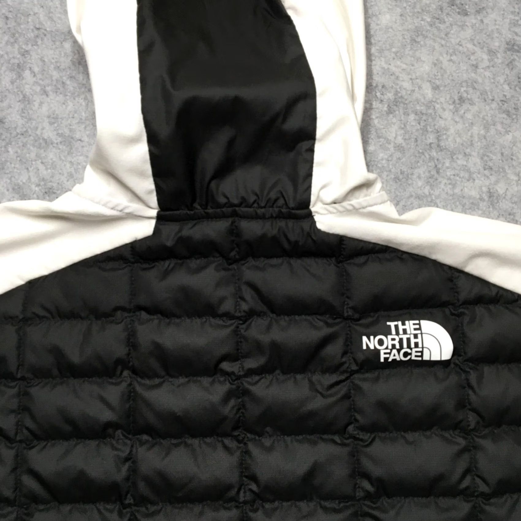 The North Face The North Face ThermoBall Eco Jacket Mens L White Black Hooded Puffer Zip Front Zip Hem Lined Quilted Logo Front Pockets Hiking Winter Regular Fit Size US L / EU 52-54 / 3 - 7 Thumbnail