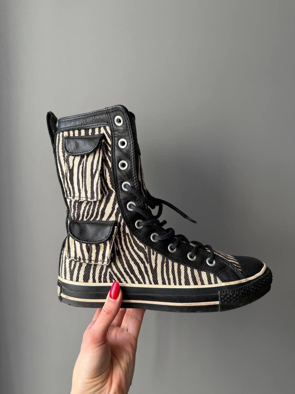Converse Zebra Print Hi Top Converse Pocket Y2K Size US 6 / EU 39 - 3 Thumbnail