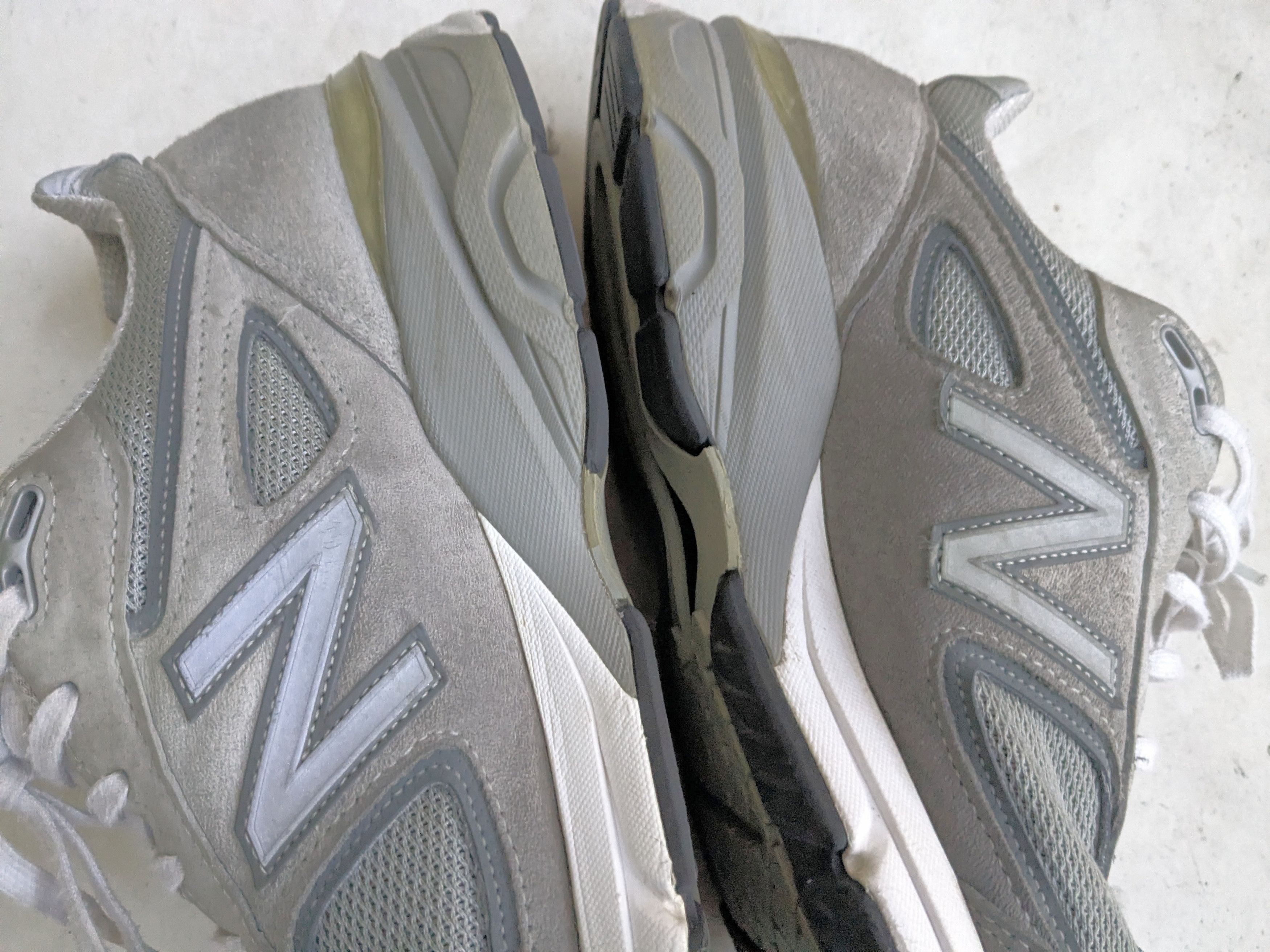 New Balance New Balance 990V4 12 D Gray Suede Castlerock M990GL4 Size US 12 / EU 45 - 11 Thumbnail