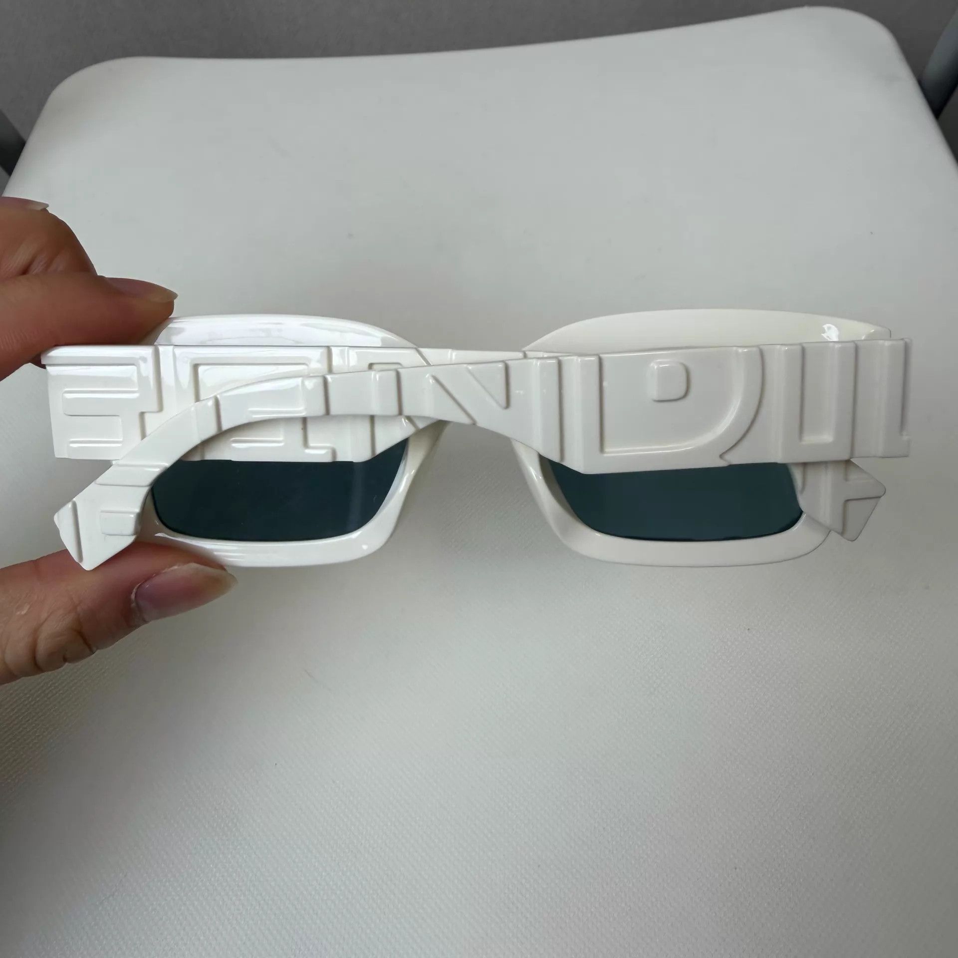 Fendi FENDI FF Side Irregular White Sunglasses Size ONE SIZE - 3 Thumbnail