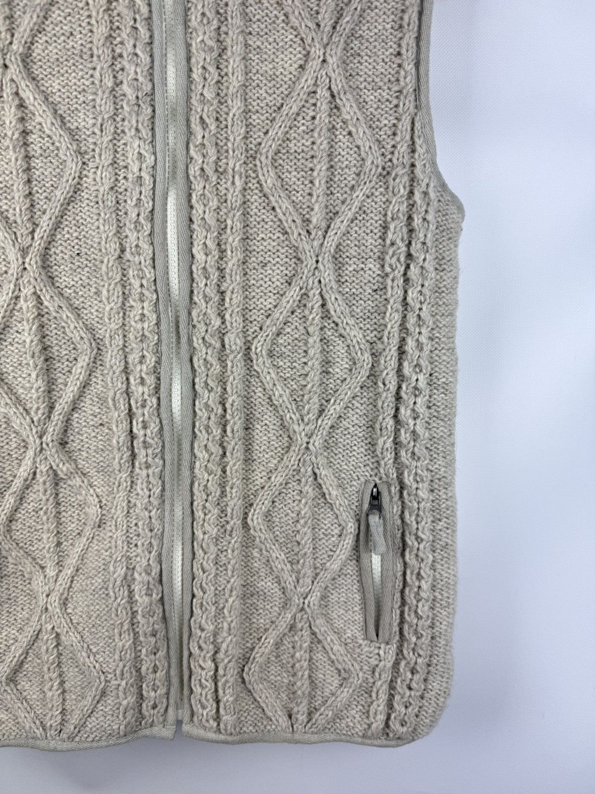 Handmade Pachamama Men’s Wool Cable Knit Handmade Vest Waistcoat Size US M / EU 48-50 / 2 - 6 Thumbnail
