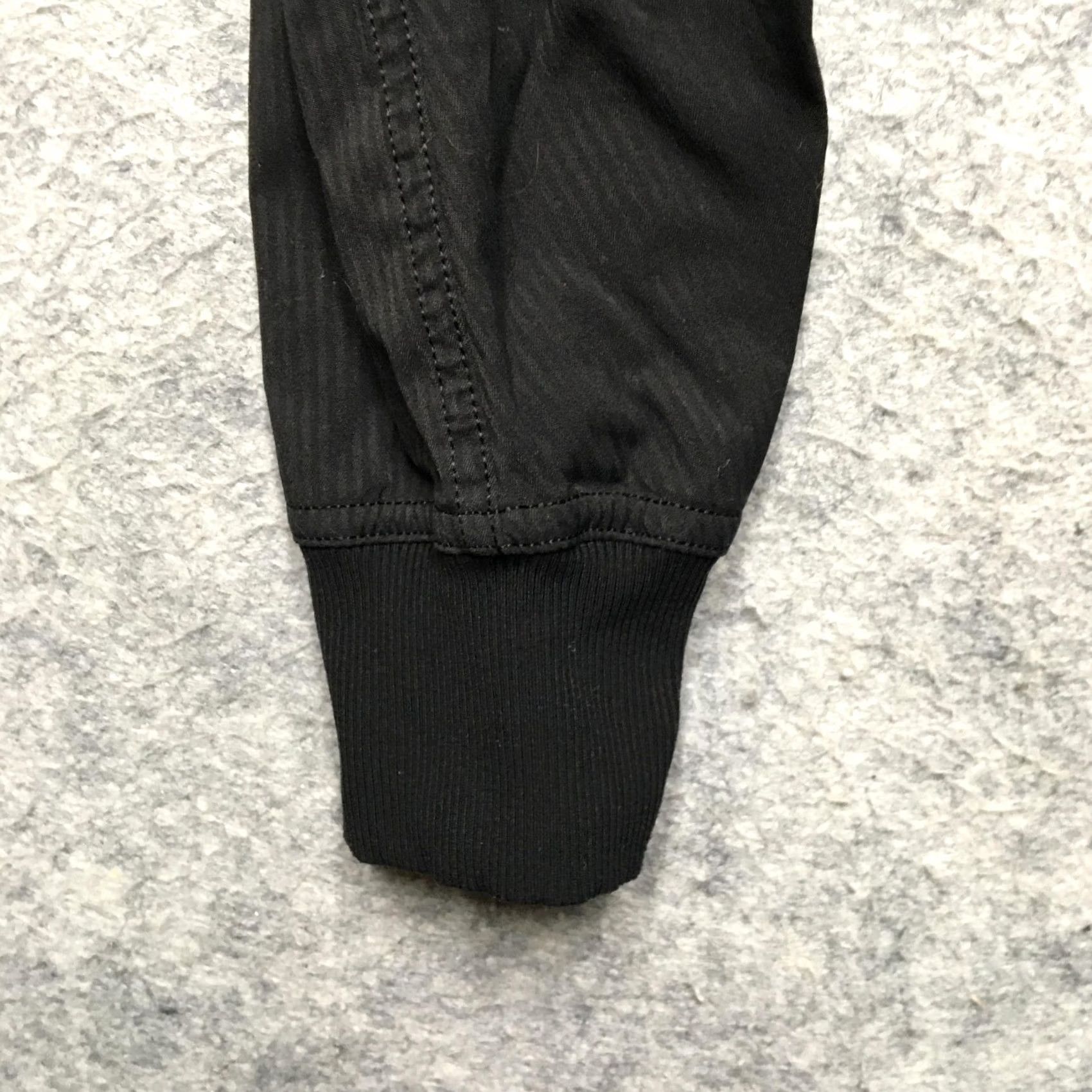 Lululemon Lululemon Jogger Pants Womens 6 Black Stripe Elastic Waist Tapered Dance Studio Size 28" / US 6 / IT 42 - 3 Thumbnail