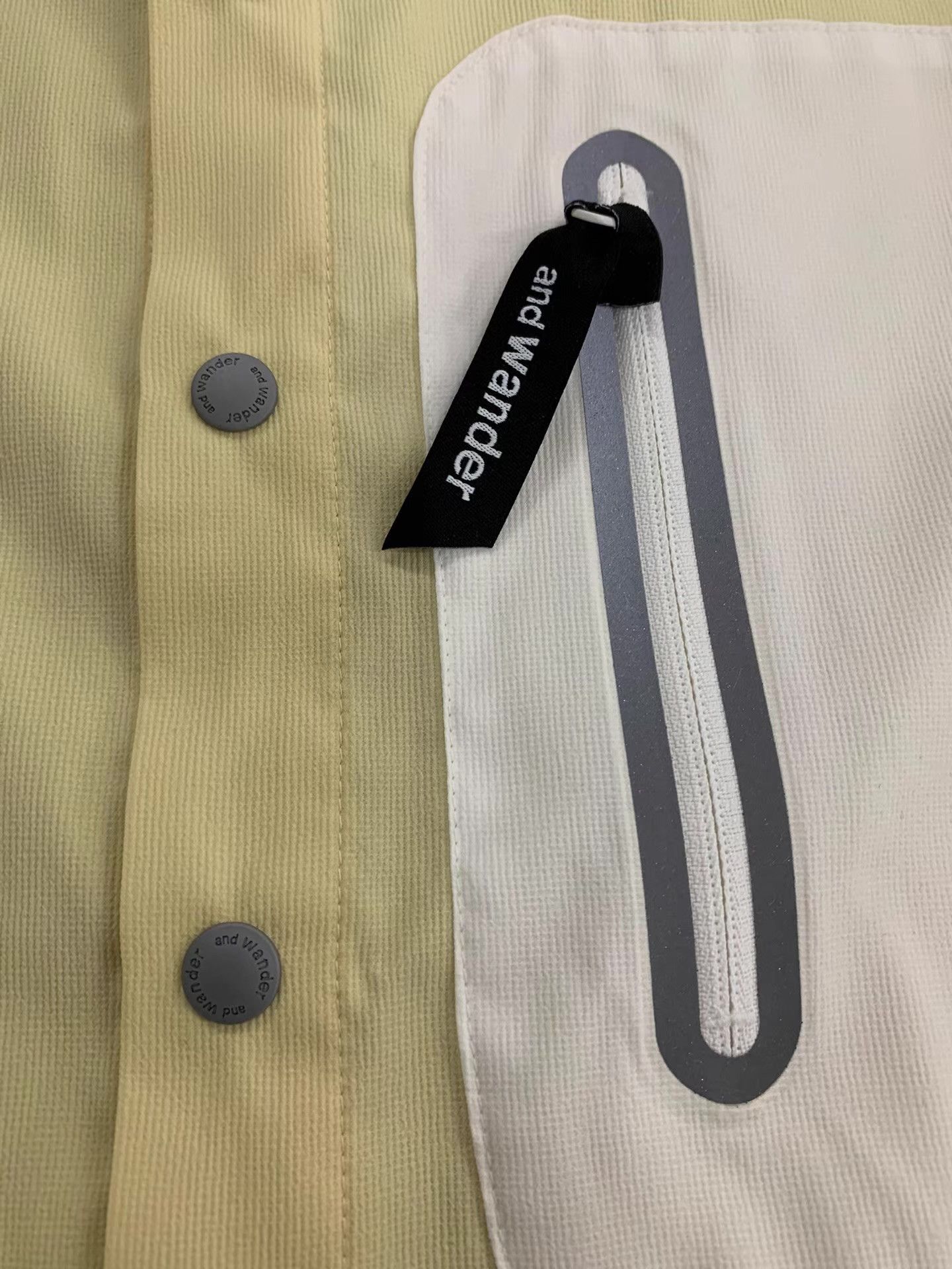 And Wander MAISON KITSUNÉ × and wander Hiking Shirt Ｑ22 Size US M / EU 48-50 / 2 - 5 Thumbnail