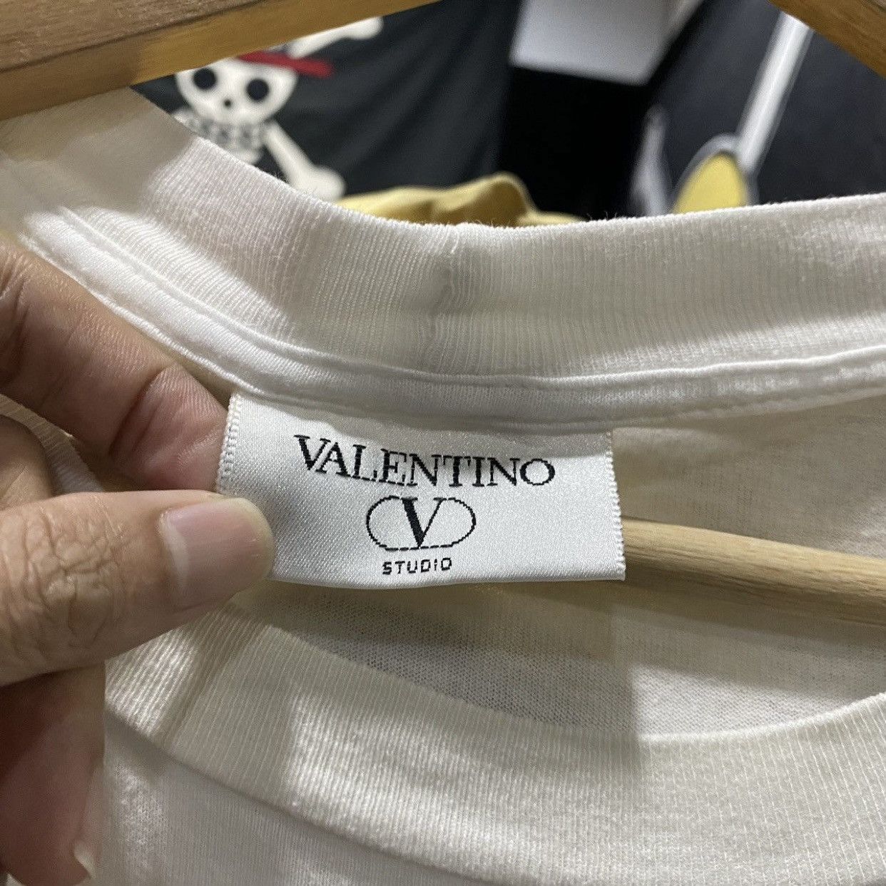 Valentino Vintage Valentino Spellout Multi-Logo T-Shirt - White/Blue Size US S / EU 44-46 / 1 - 9 Thumbnail