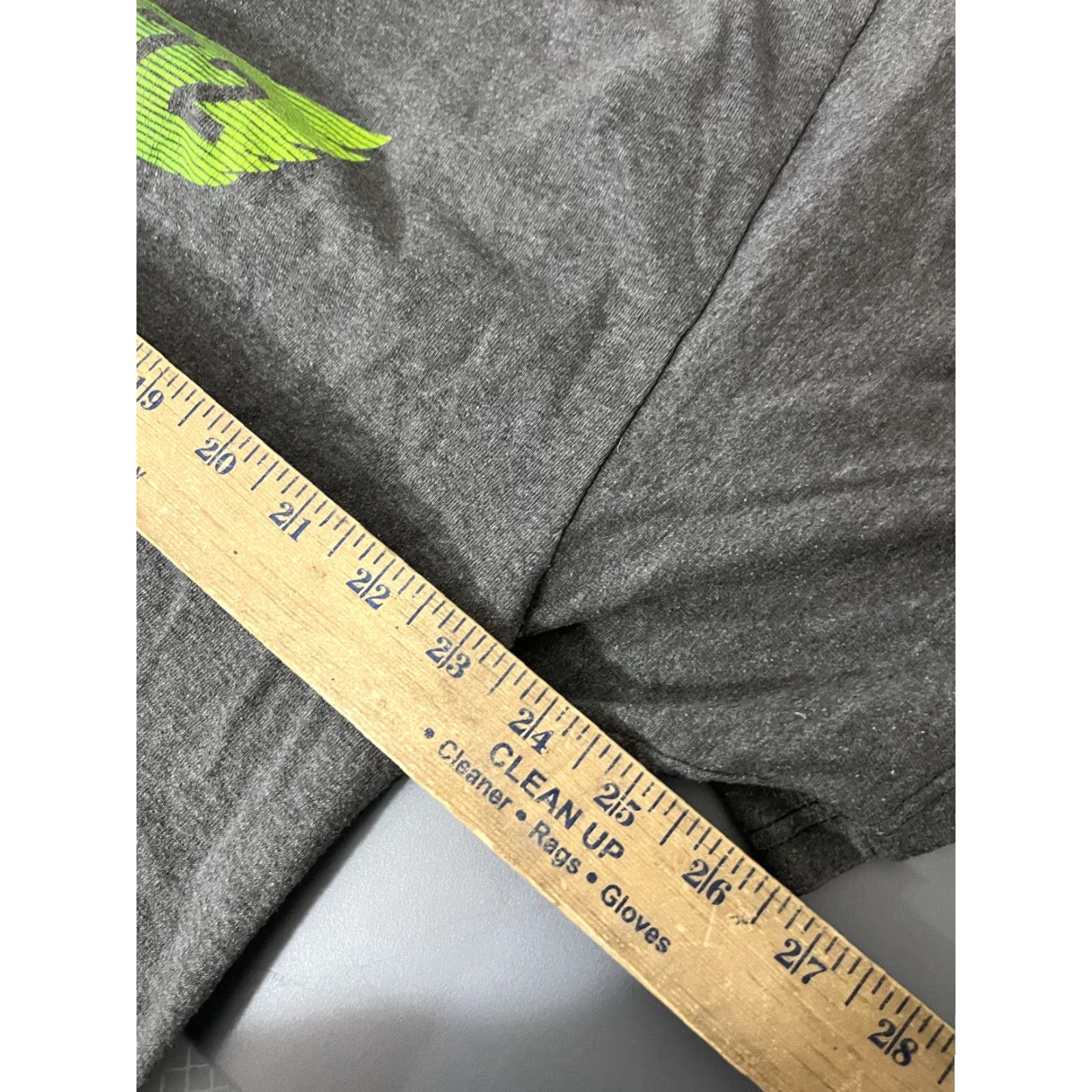 Nike The Nike Tee Adult Medium Gray Y2K Short Sleeve Crewneck T-shirt Logo Nike Dri-Fit Mens M Gray Short Sleeve Crew Neck T-Shirt Size US M / EU 48-50 / 2 - 6 Thumbnail