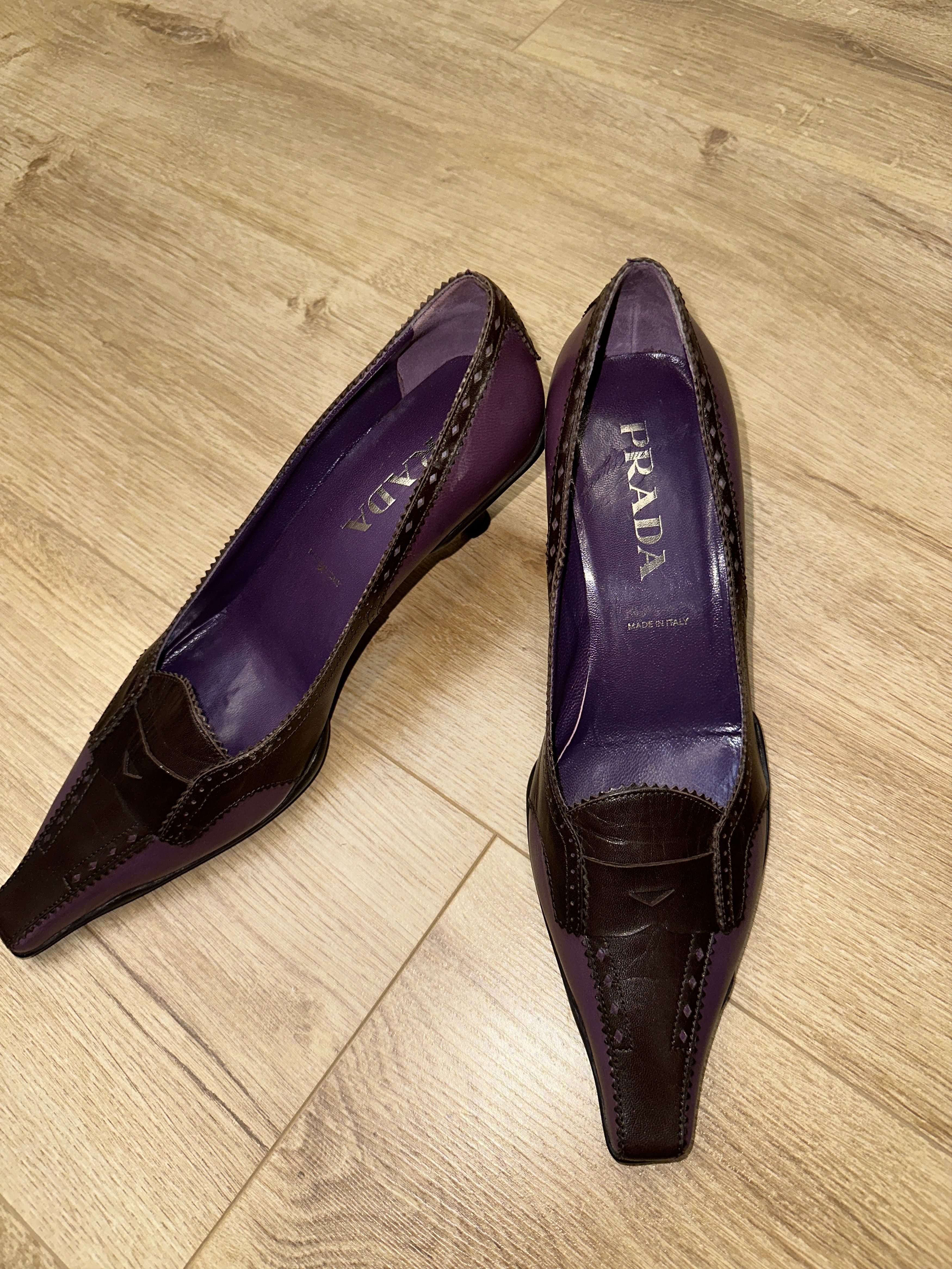 Prada Prada Two Tone Leather Heel Pumps Pointed Toe EU 39 8.5 Size US 8.5 / IT 38.5 - 2 Thumbnail