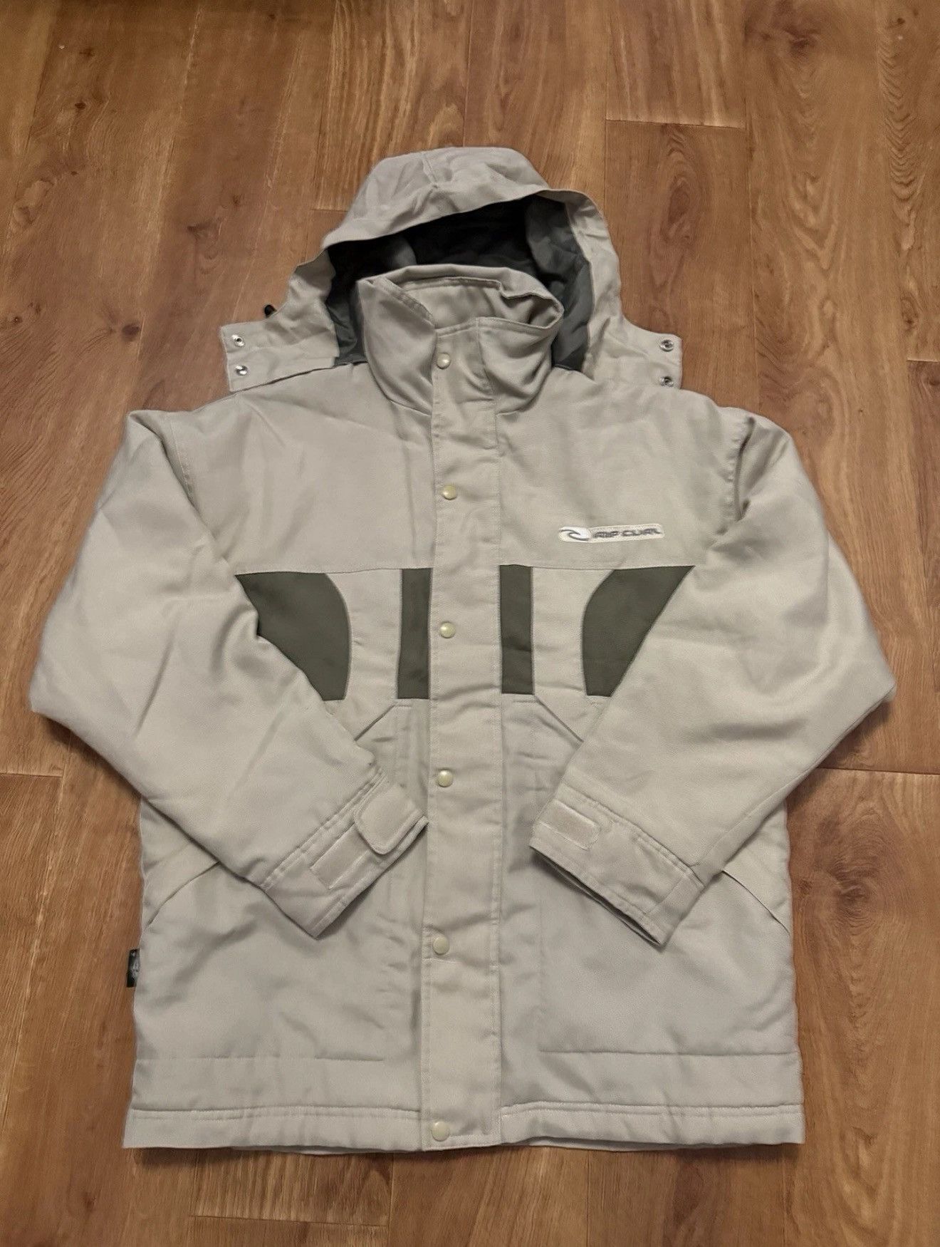 Rip Curl Vintage Rip Curl Hooded Jacket Huge Embroidered Logo Quilted Size US L / EU 52-54 / 3 - 1 Thumbnail