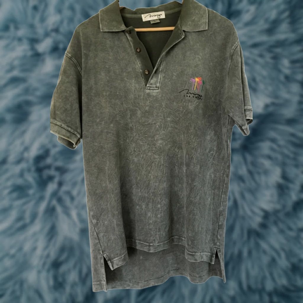 Vintage VINTAGE Mirage Hotel And Casino Las Vegas Embroidered Polo Shirt Size Small Olive 90s Mens Size US S / EU 44-46 / 1 - 1 Thumbnail