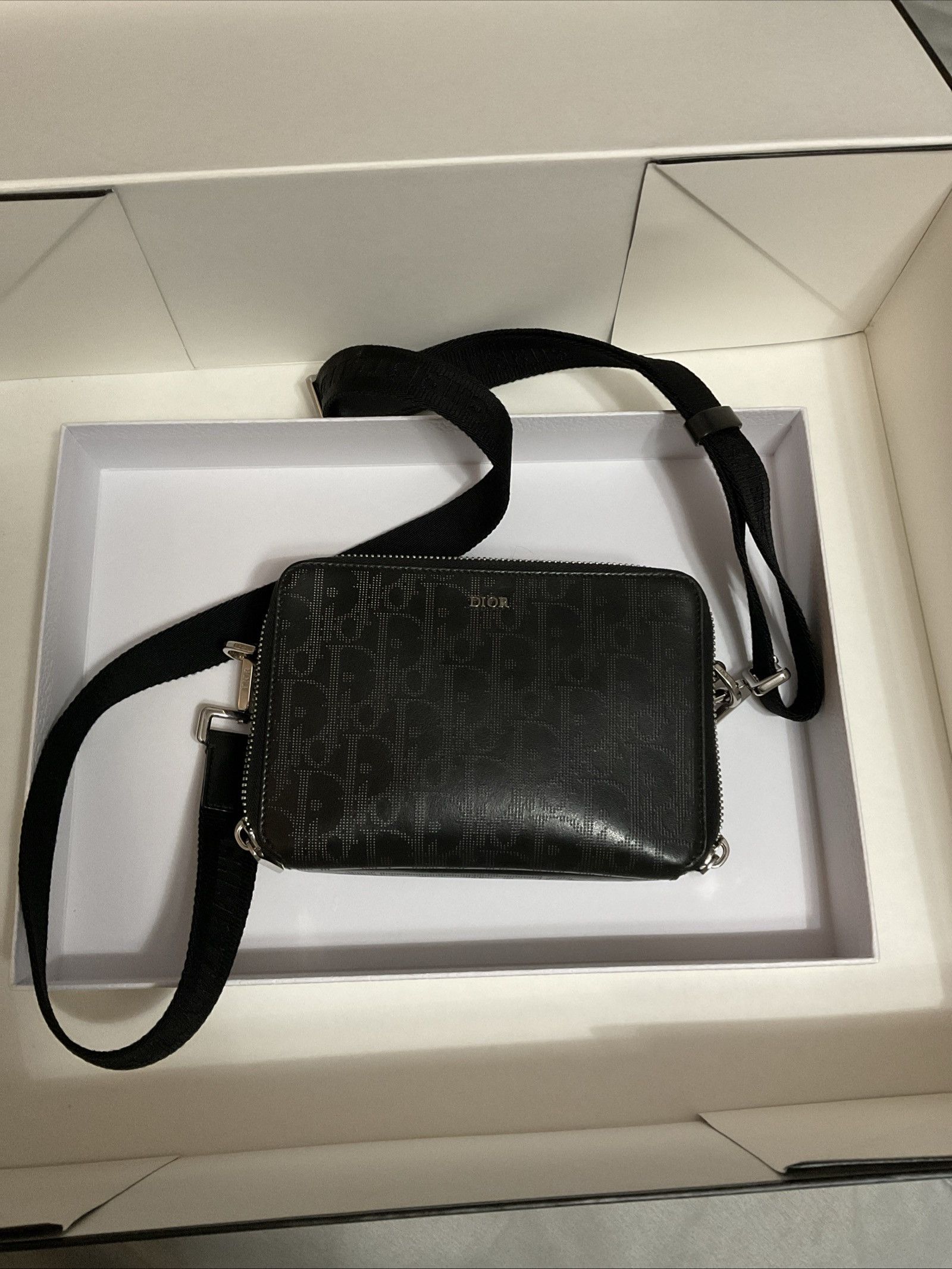 Dior Dior Double Zip Crossbody Pouch Oblique Galaxy Leather Size ONE SIZE - 1 Thumbnail