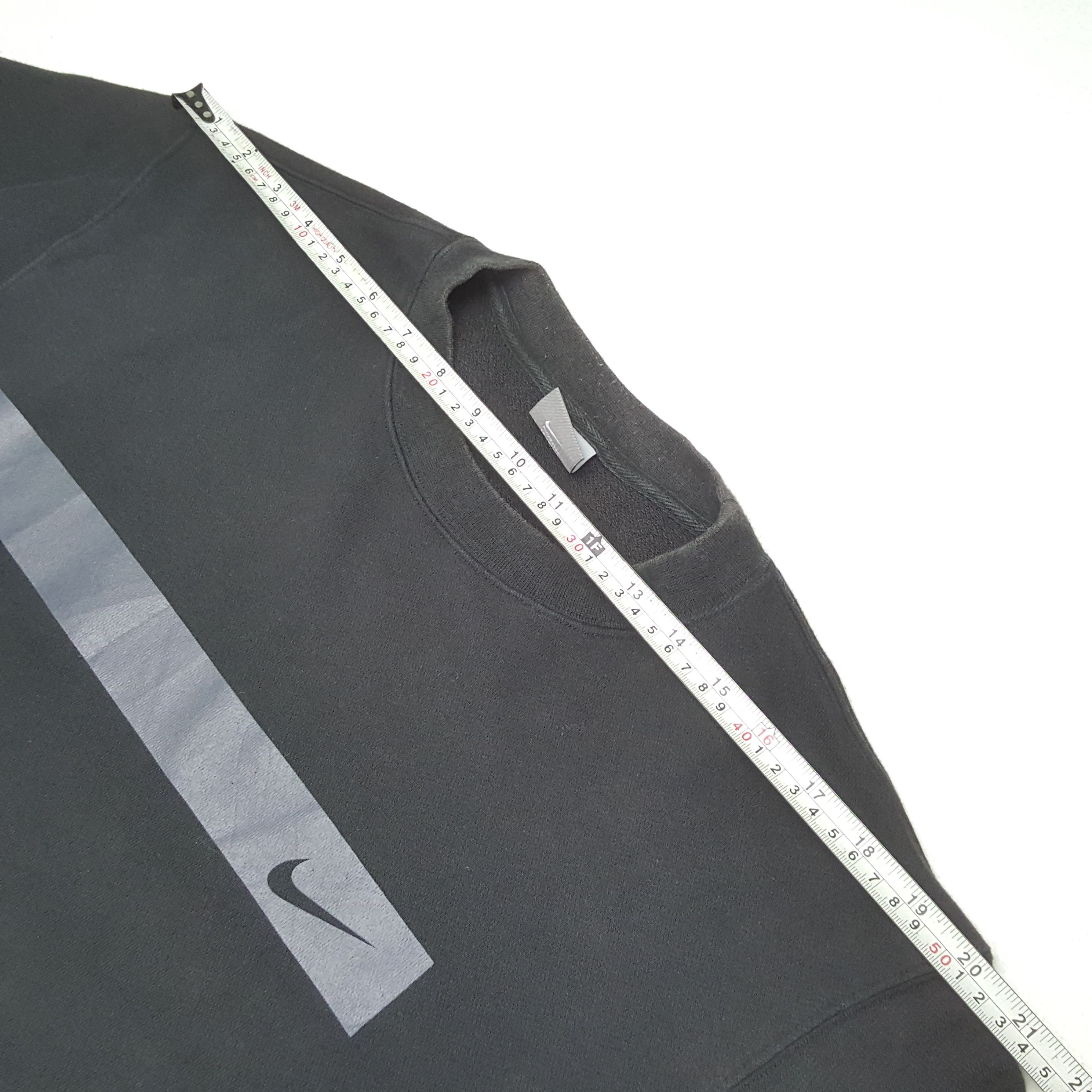 Nike × Vintage NIKE Small Logo Design Streetwear Style Sweatshirt Size US L / EU 52-54 / 3 - 7 Thumbnail