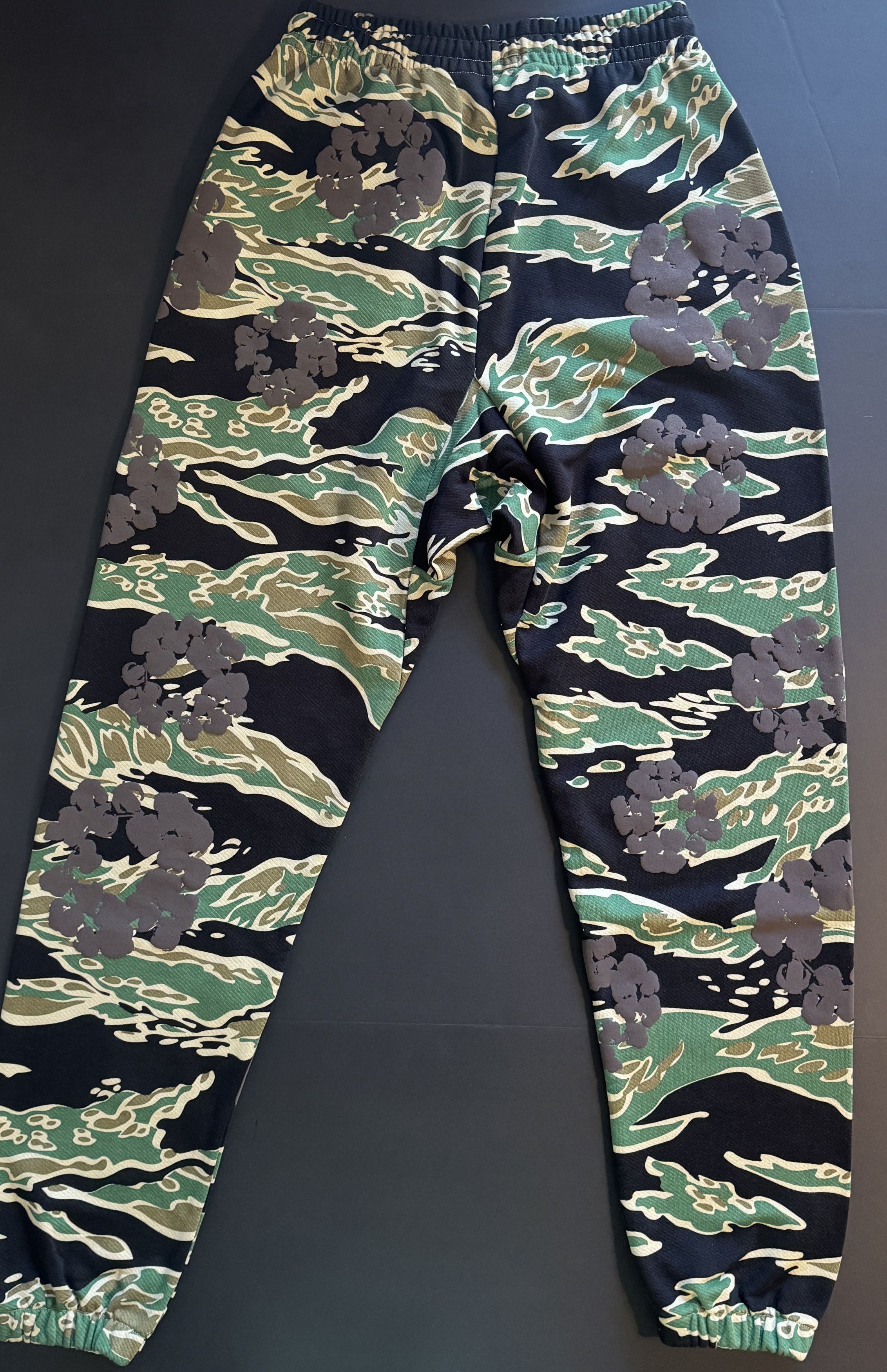DENIM TEARS Denim tears Green Camo Wreath Sweatpants Size US 36 / EU 52 - 2 Thumbnail