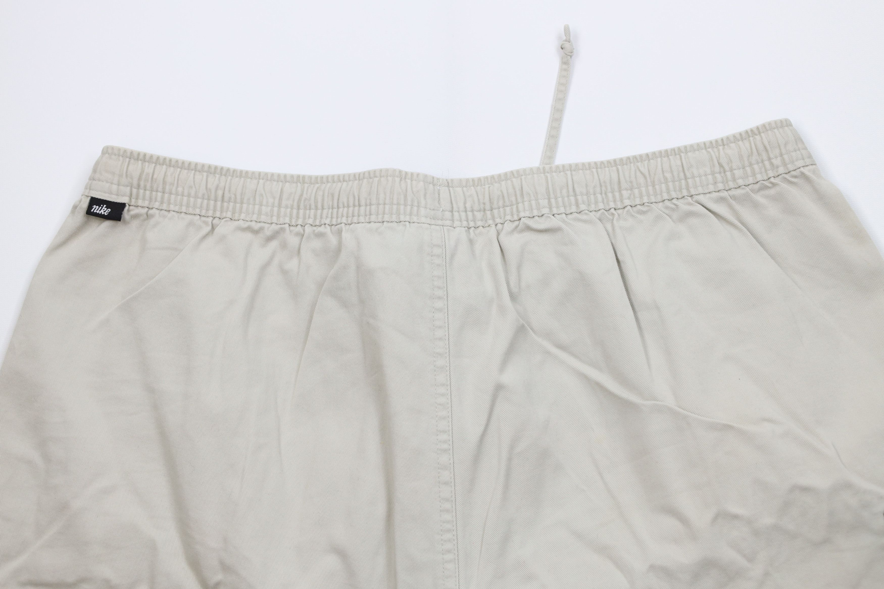 Nike Vintage Nike Spell Out Above Knee Shorts Beige Cotton Size US 34 / EU 50 - 10 Thumbnail