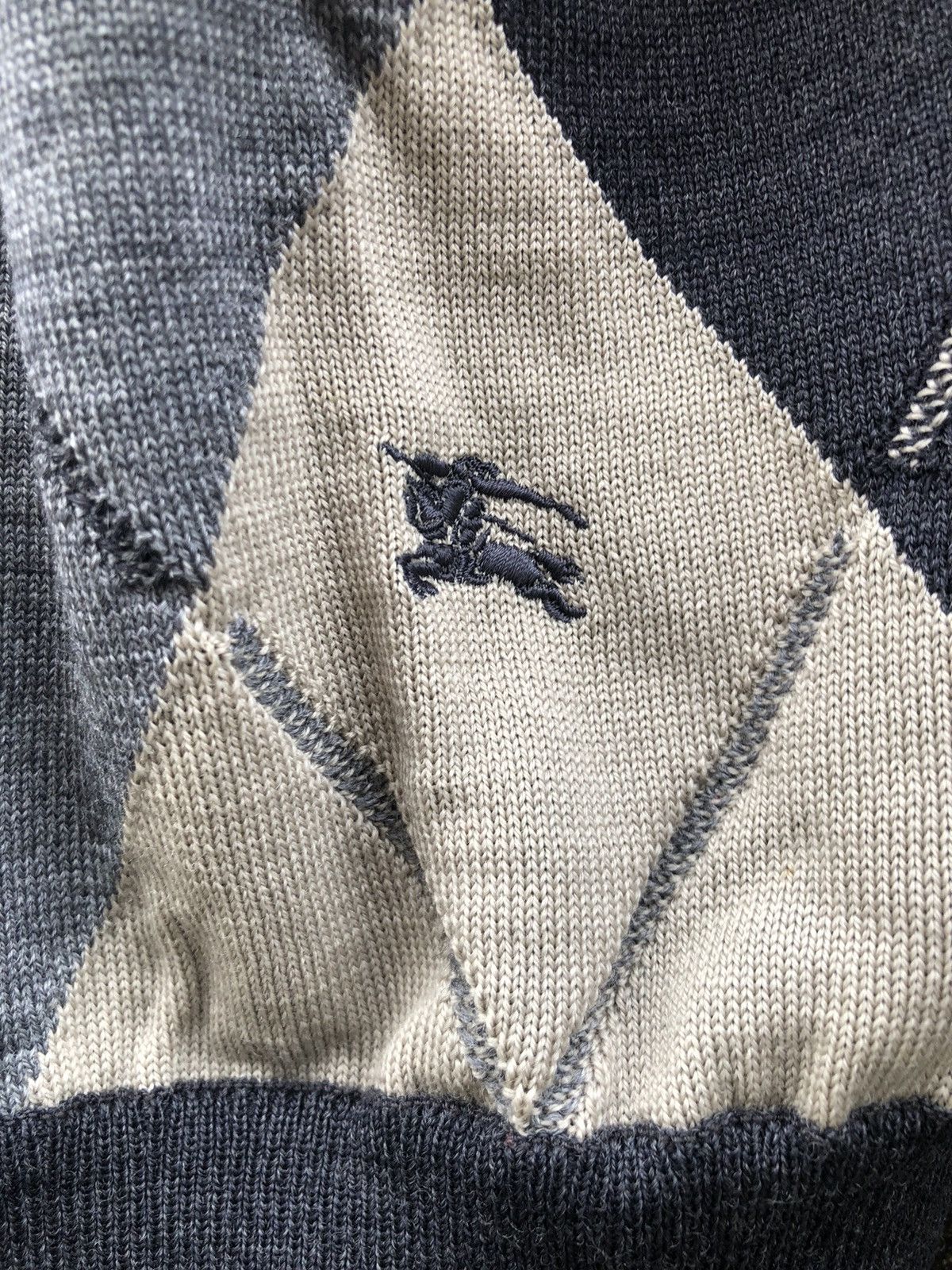 Burberry × Vintage Vintage Burberry London Zipper Knitwear Diamond Pattern Size US M / EU 48-50 / 2 - 6 Thumbnail