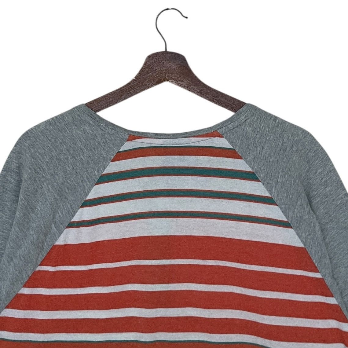 Oakley Vintage Brand Oakley Stripe T-shirt 2000s Size US XL / EU 56 / 4 - 8 Thumbnail