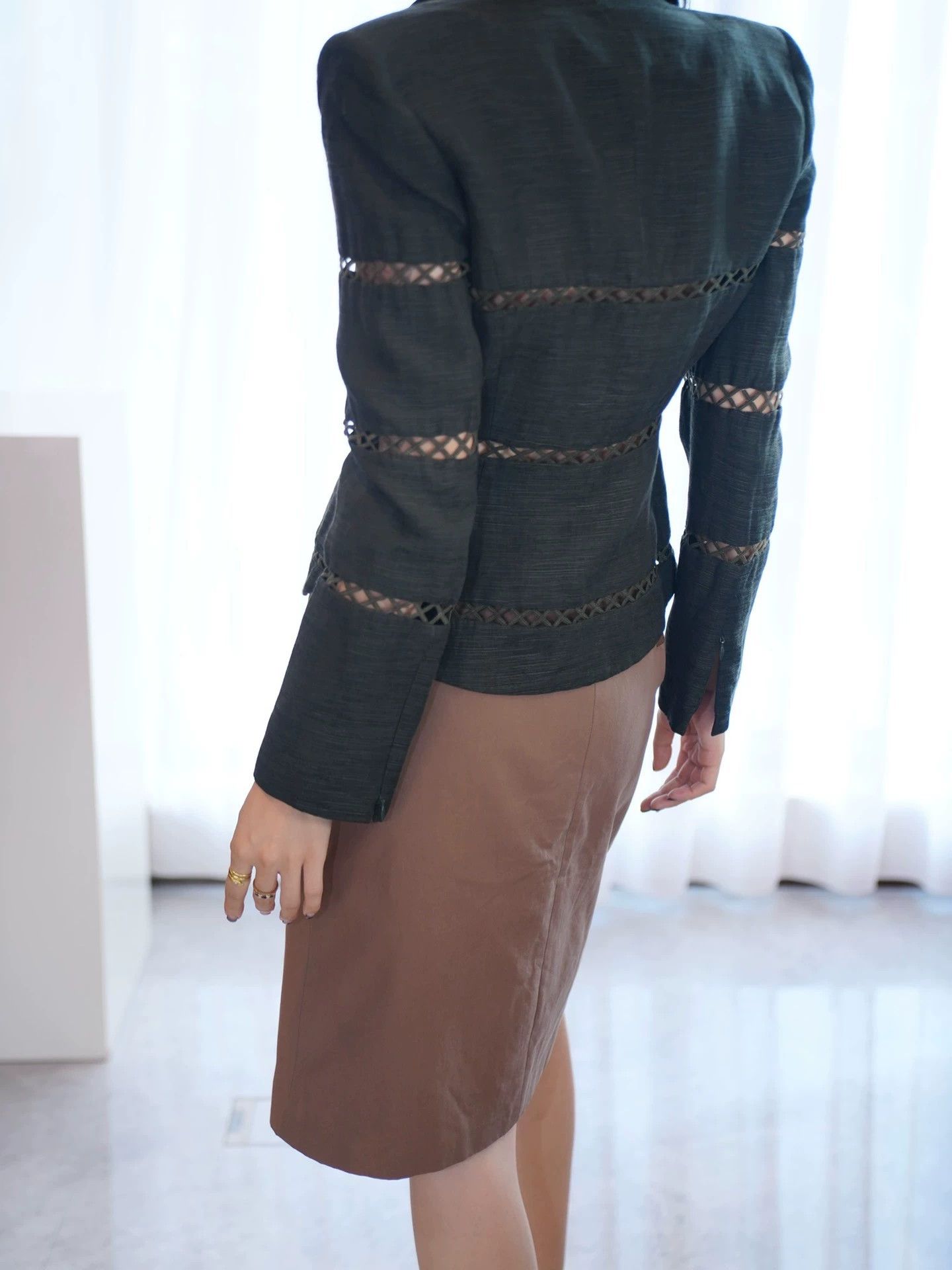 Salvatore Ferragamo Ferragamo Vintage Olive Silk Linen Cutout Blazer Fr36 Size XS / US 0-2 / IT 36-38 - 4 Thumbnail
