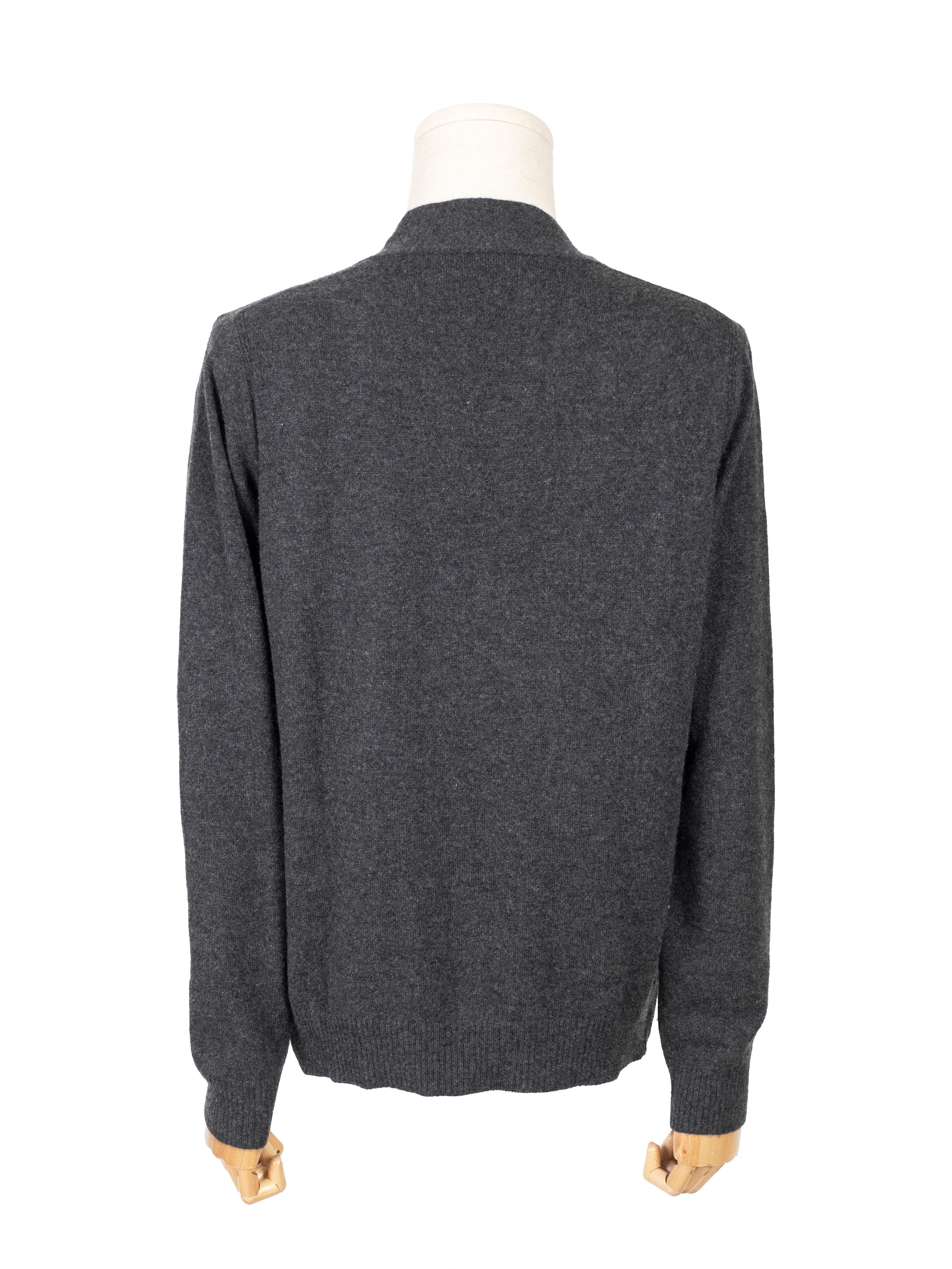 Louis Vuitton Louis Vuitton Charcoal Grey Cashmere V-Neck Pullover Size US M / EU 48-50 / 2 - 2 Thumbnail