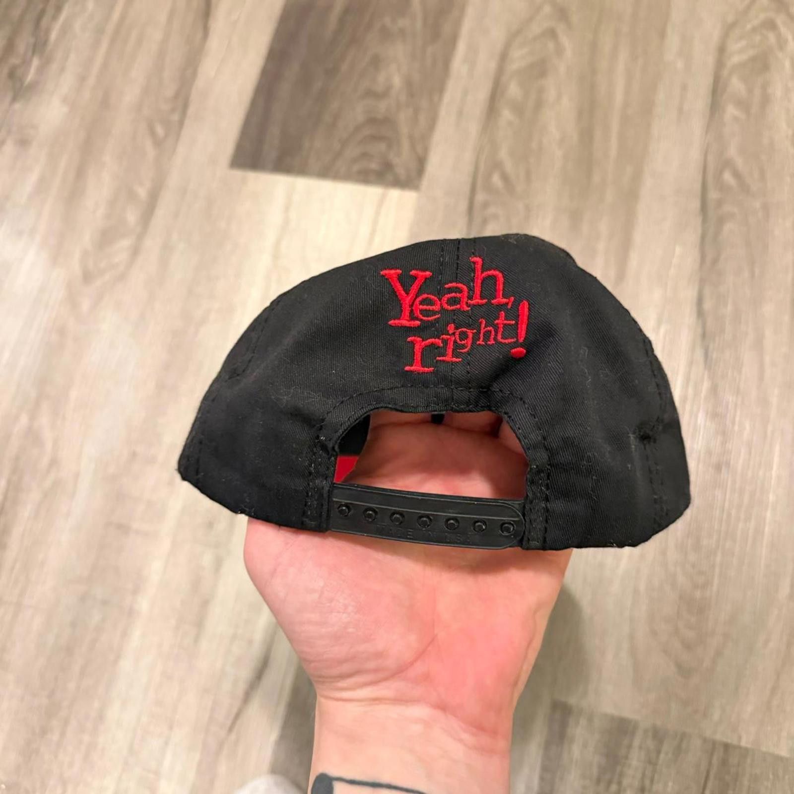 Disney vintage Mickey Mouse he’s just a mouse yeah right hat 90s OS Size ONE SIZE - 3 Thumbnail