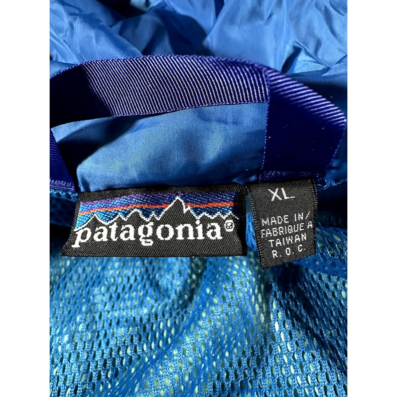 Patagonia Vintage Patagonia Jacket Men XL Teal Blue Hooded Windbreaker Size US XL / EU 56 / 4 - 11 Thumbnail