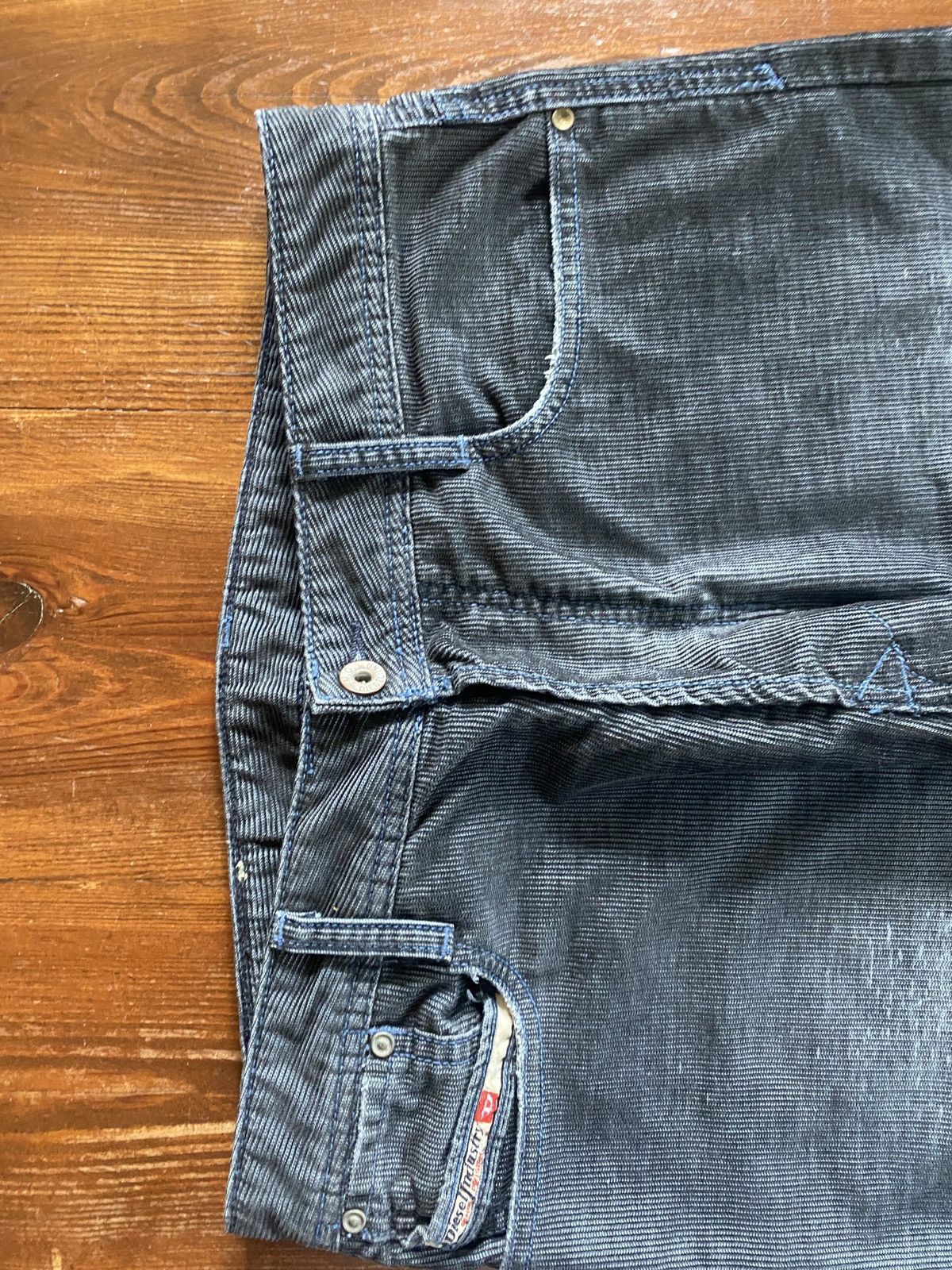 Diesel Vintage Diesel Charcoal Button Fly Fade Corduroy Pants 32x29 Size US 32 / EU 48 - 3 Thumbnail