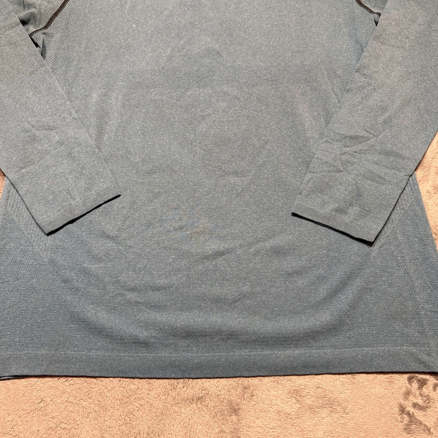 Lululemon Lululemon Metal Vent Tech Long Sleeve Performance Shirt Men Large Blue Crew Stretch Shirt Size US L / EU 52-54 / 3 - 3 Thumbnail