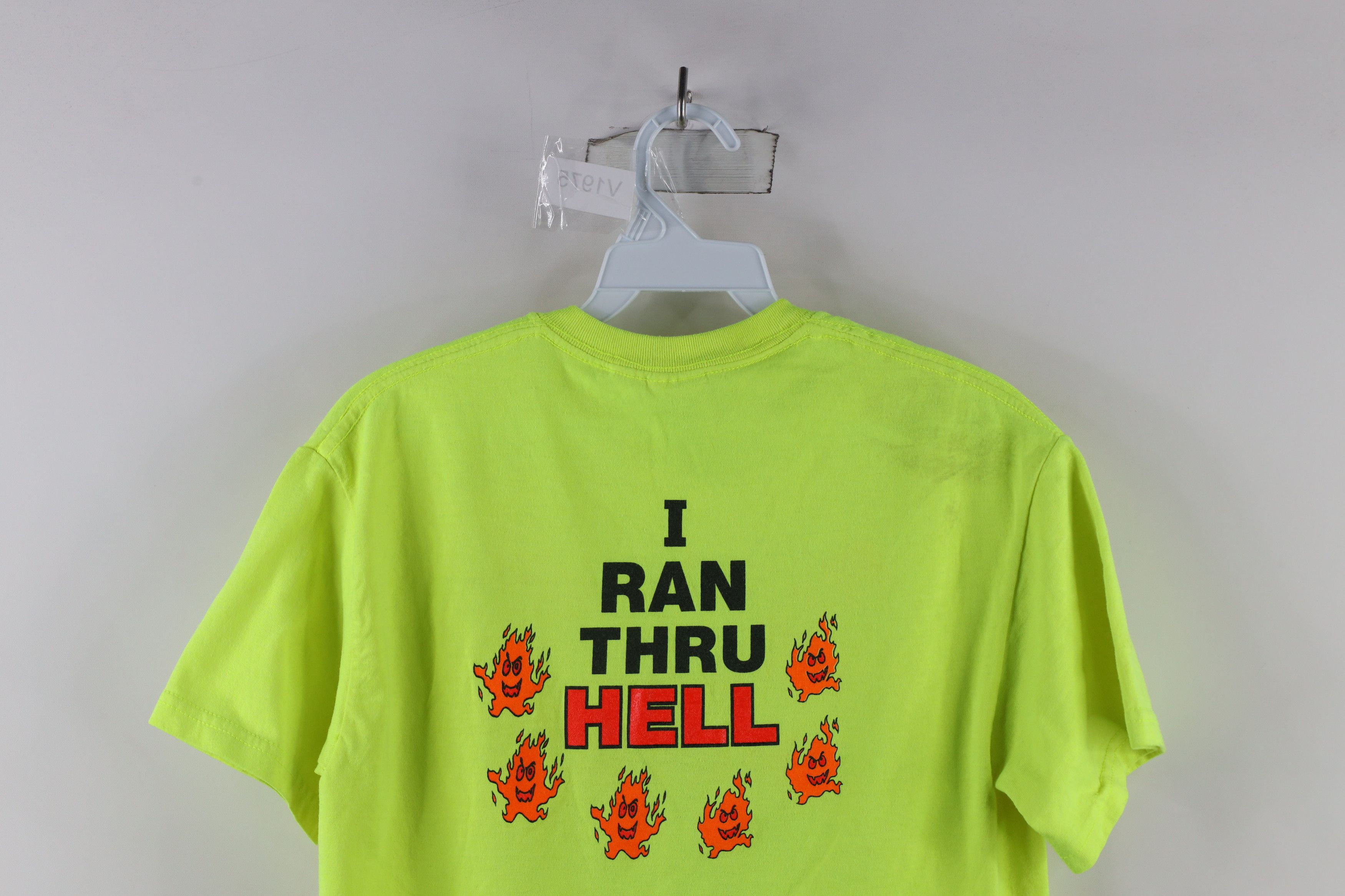 Vintage Vintage Race Run Thru Hell Michigan Short Sleeve T-Shirt Size US S / EU 44-46 / 1 - 11 Thumbnail