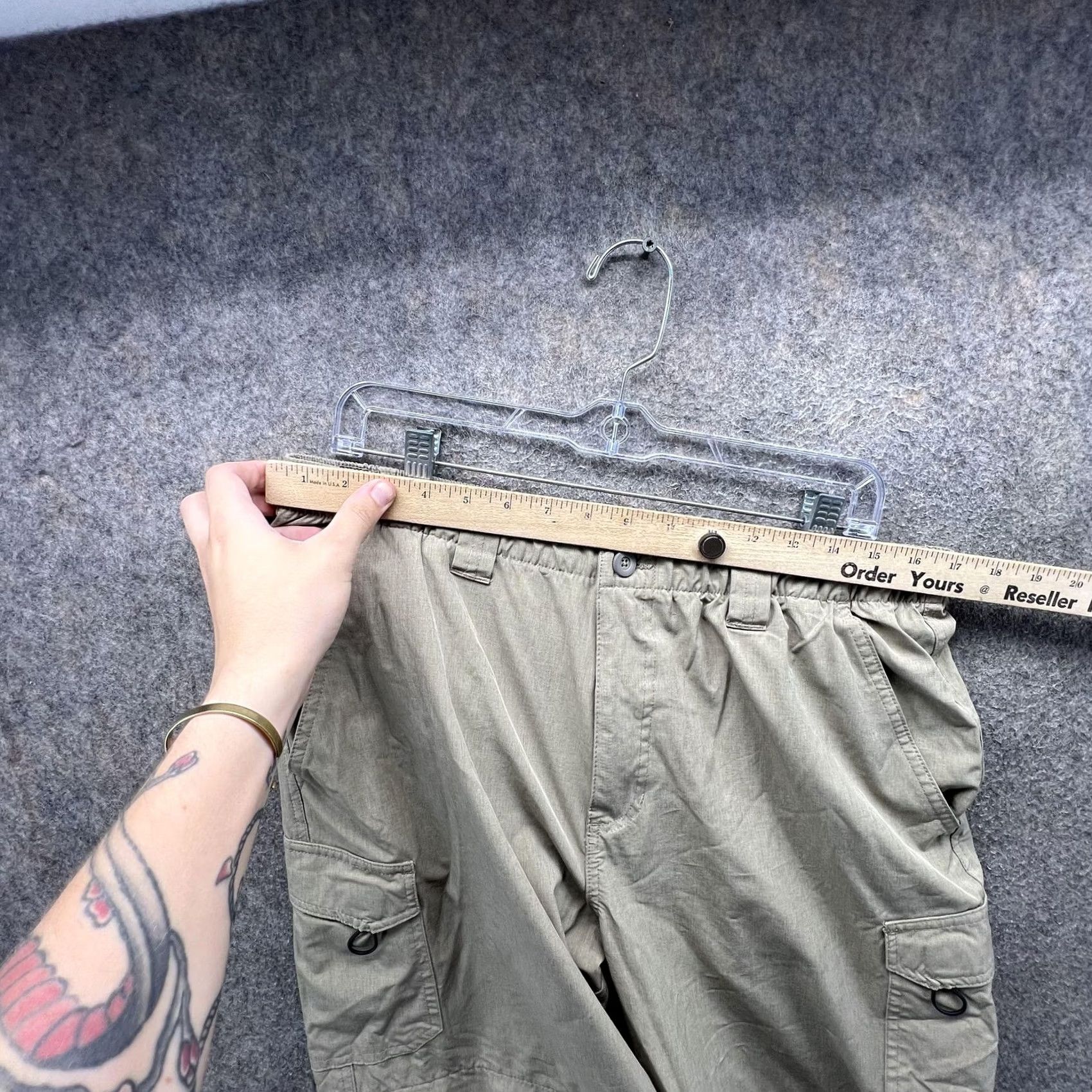 Vintage Reel Legends Pants Mens 36x38 Beige Convertible Cargo Elastic Waist Stretch Cargo Pocket Slash Pocket Flat Front Zip Official Rendering Size US 33 - 5 Thumbnail