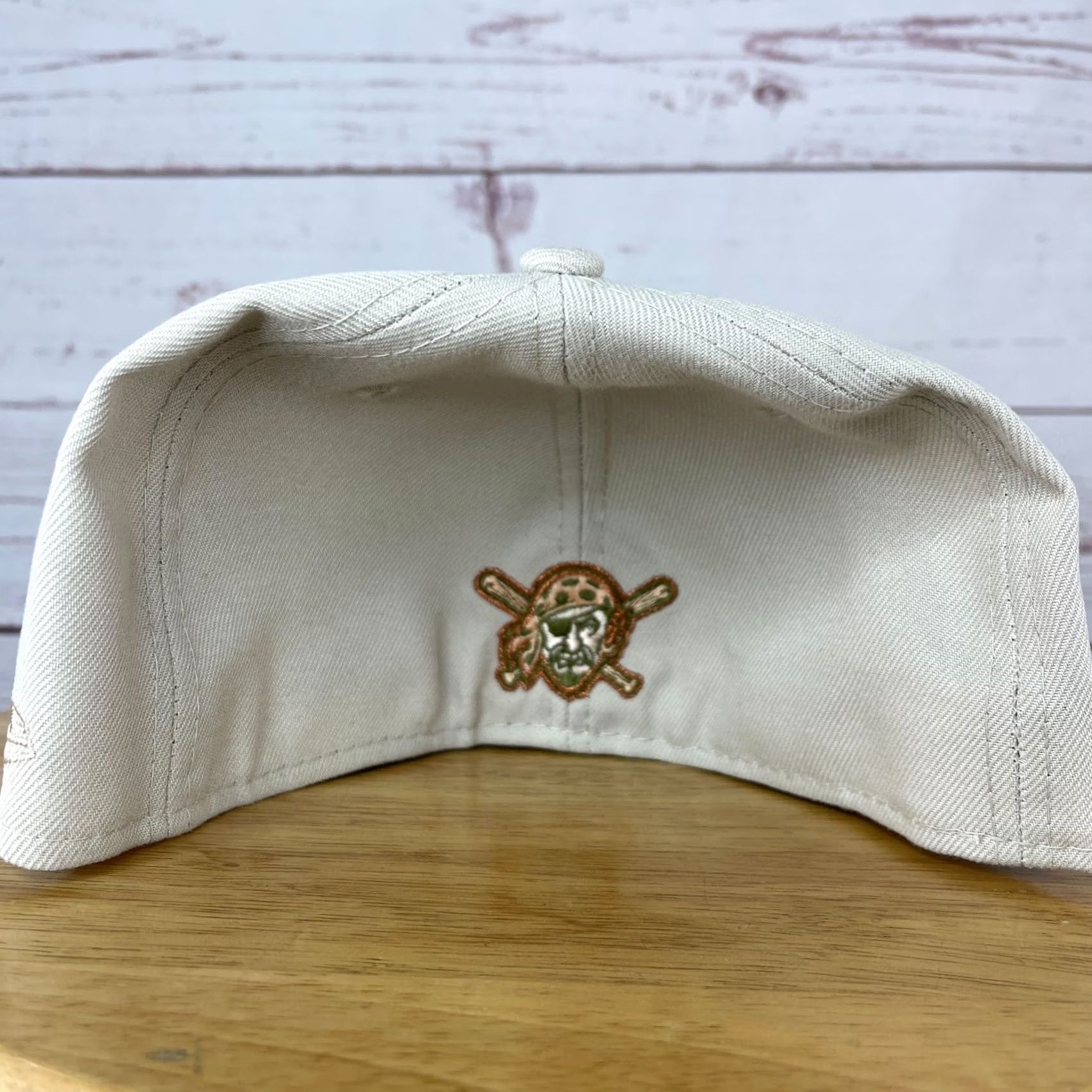 New Era New Era Pittsburgh Masked Pirates Fitted Hat Mens 7 1/2 Stone Peach Brim Cap Beige Baseball Cap Mens Hat Size ONE SIZE - 5 Thumbnail