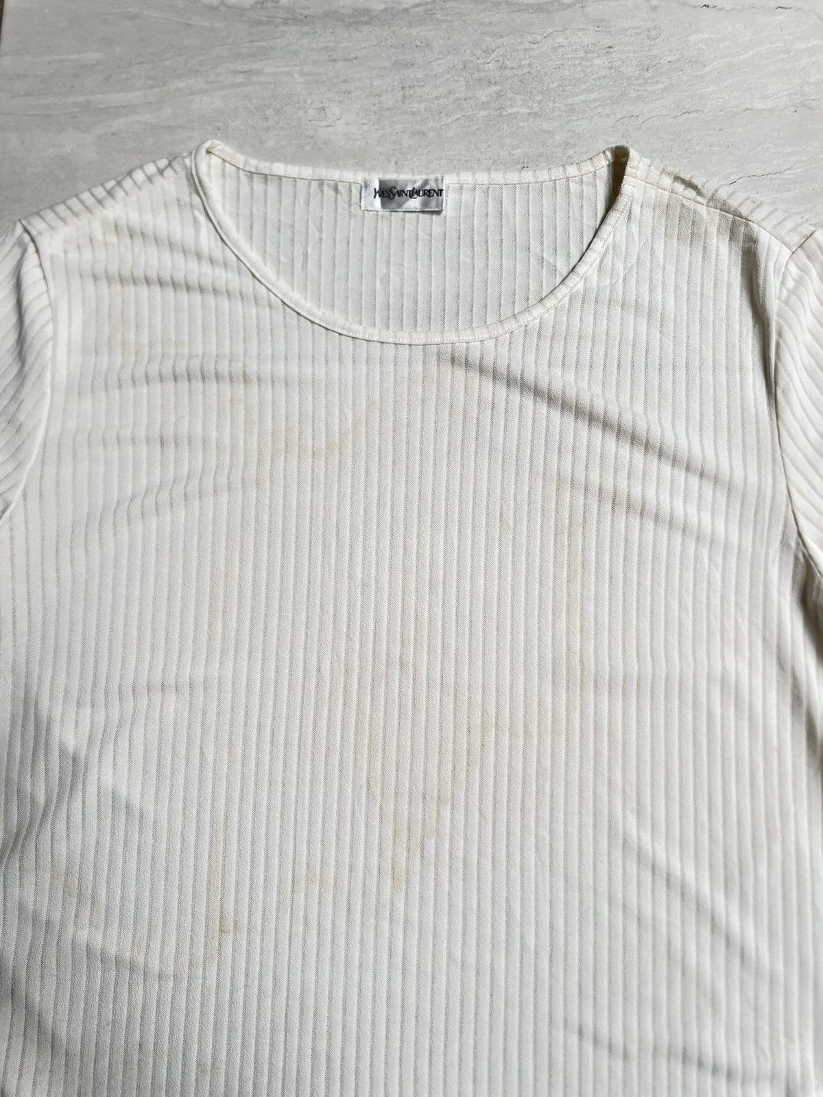 Yves Saint Laurent Yves Saint Laurent White Pleats T-shirt Size US S / EU 44-46 / 1 - 8 Thumbnail