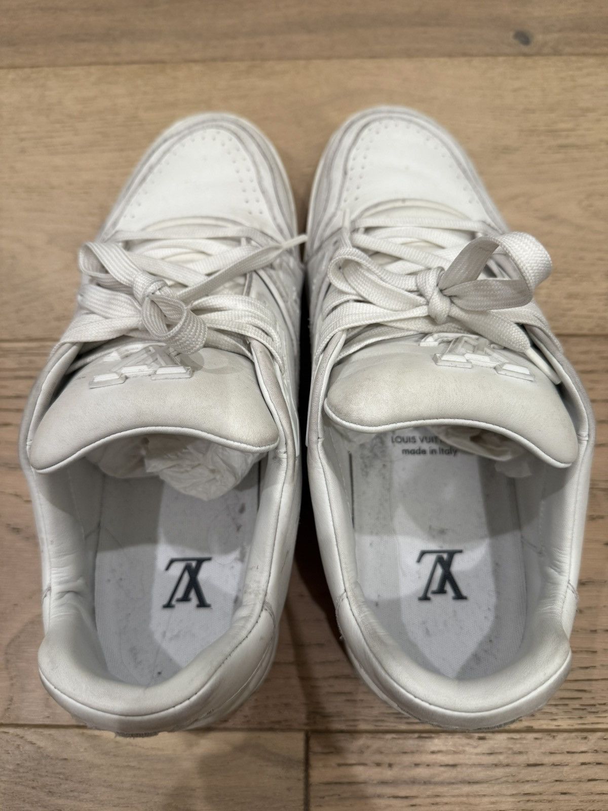 Louis Vuitton LV TRAINER DISTRESSED LEATHER - WHITE Size US 9.5 / EU 42-43 - 11 Thumbnail