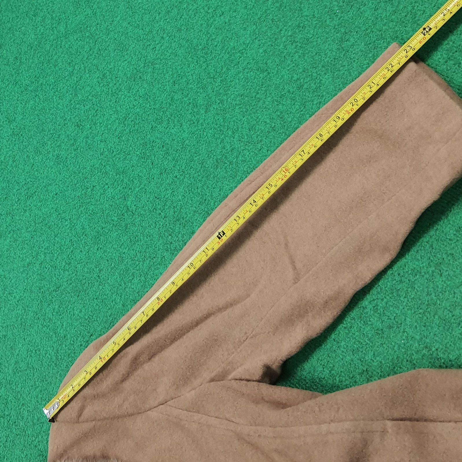 Vintage Tan Trench Coat by Dormeuil Paris Fauz Fur Collar C306N4 Size US L / EU 52-54 / 3 - 10 Thumbnail