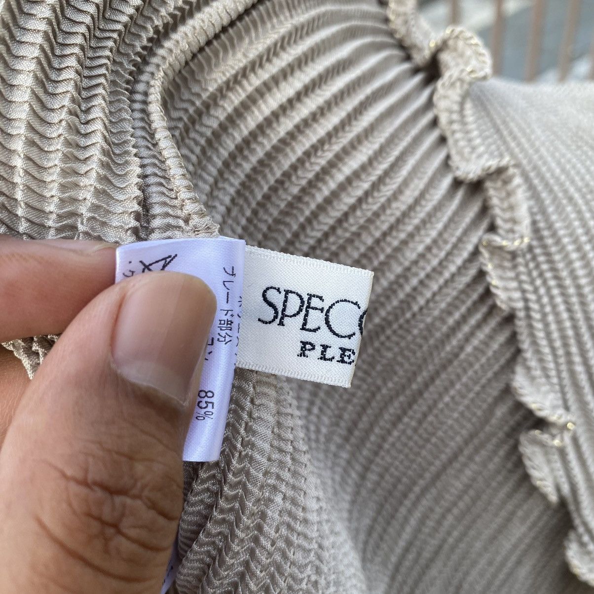 Japanese Brand Specchio pleats cardigan Size S / US 4 / IT 40 - 9 Thumbnail