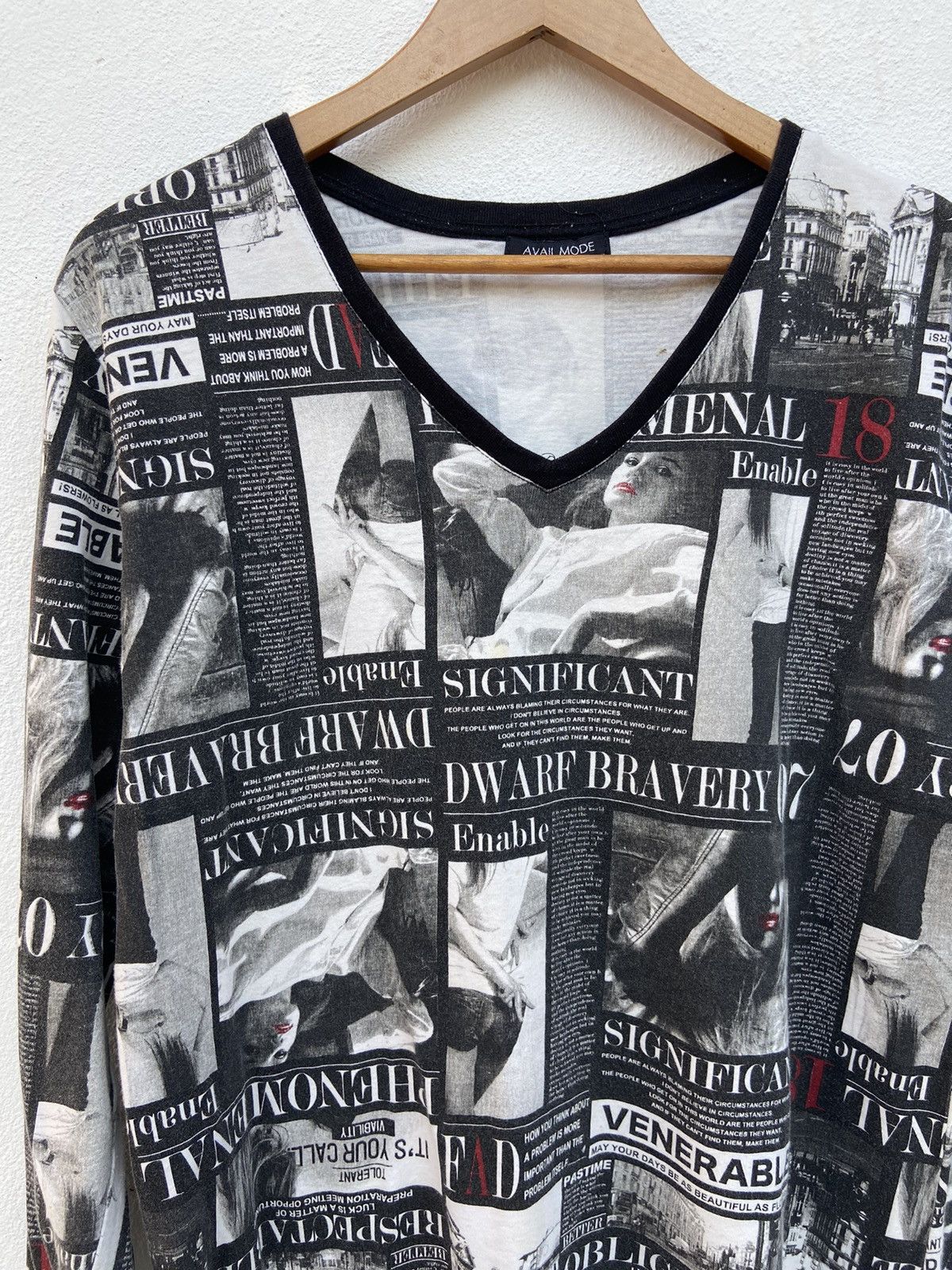 Beauty Beast 🔥 Avail Mode t shirt sexy girl Hysteric Glamour Size US M / EU 48-50 / 2 - 7 Thumbnail