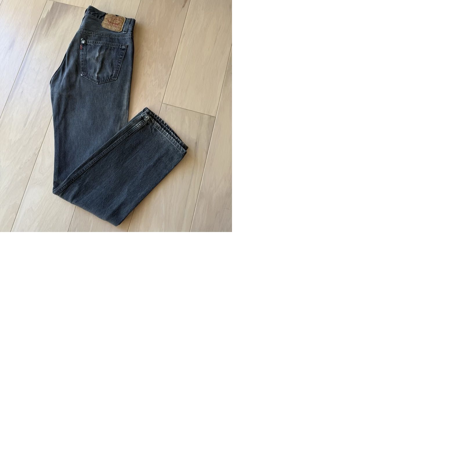 Levi's VINTAGE Levi's 501 Jeans 32 Black 80s Dark Wash Made USA Denim Button Regular Rise Mid Mens Jeans Size US 32 / EU 48 - 9 Thumbnail
