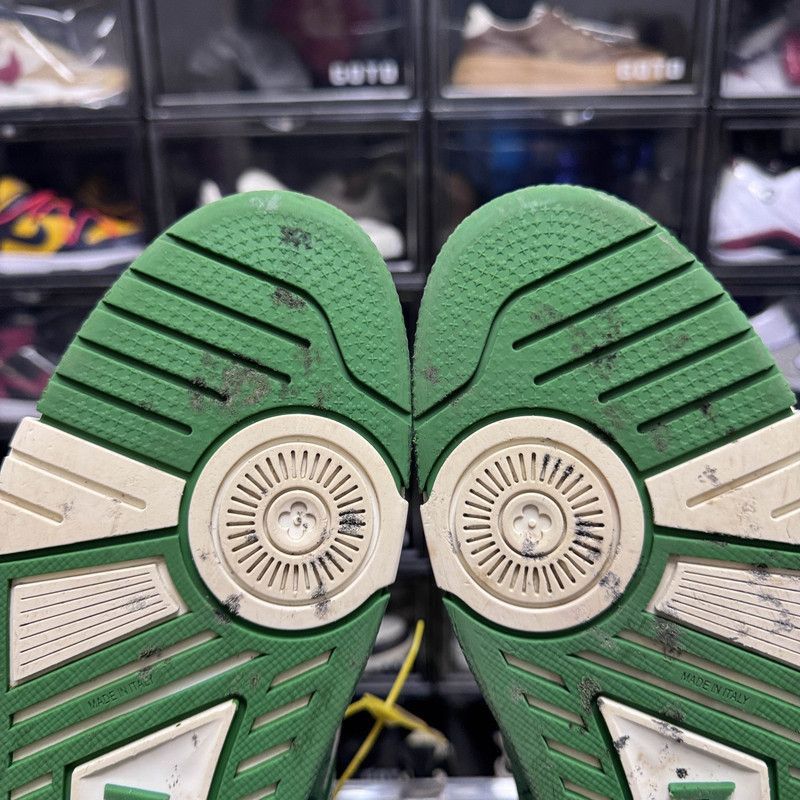 Louis Vuitton Louis Vuitton Trainer Green and White Low-Top Sneakers -250 Size US 11 / EU 44 - 9 Thumbnail