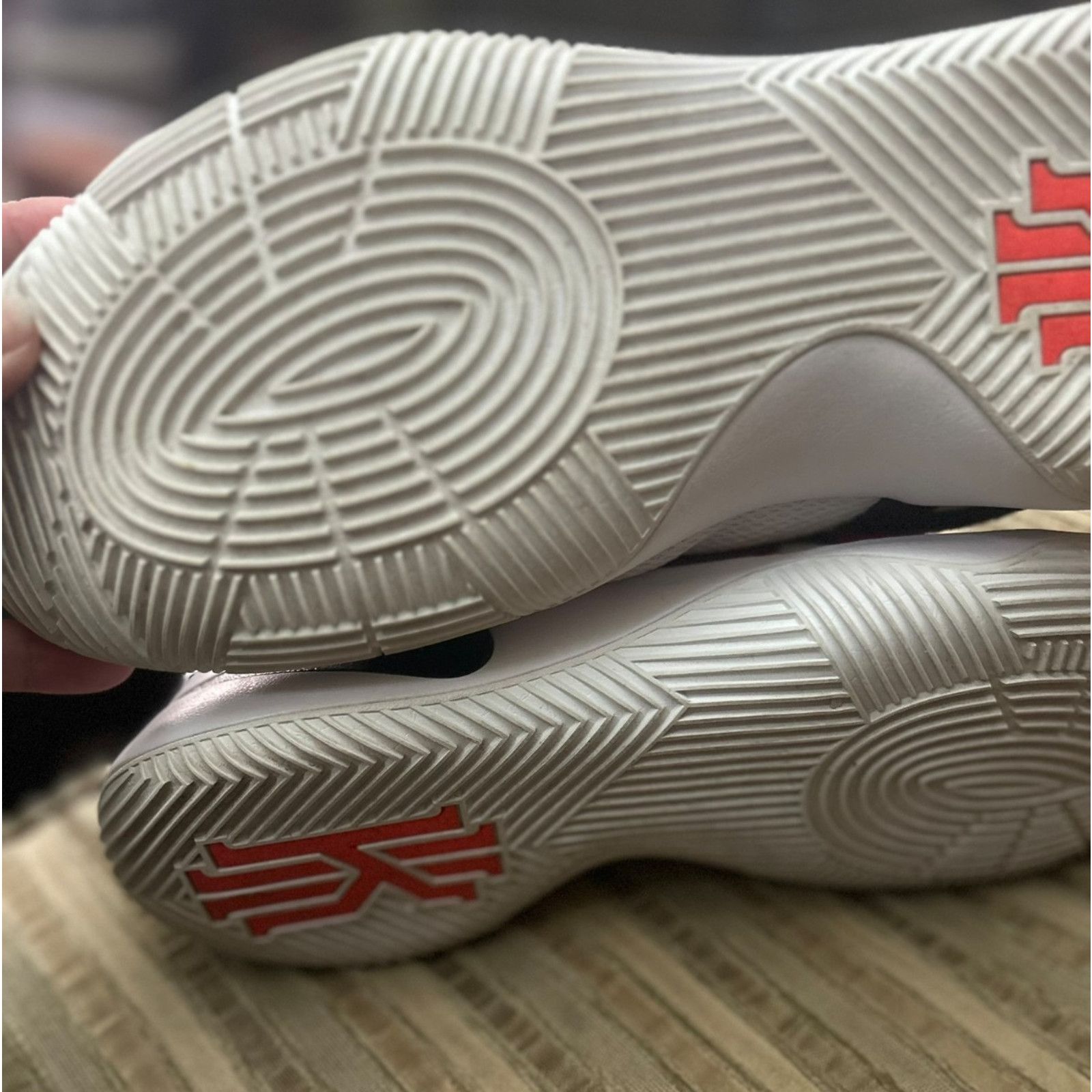 Nike Nike Kyrie 2 LMTD Basketball Shoes Mens 12 Red 838639-990 Size US 12 / EU 45 - 14 Thumbnail