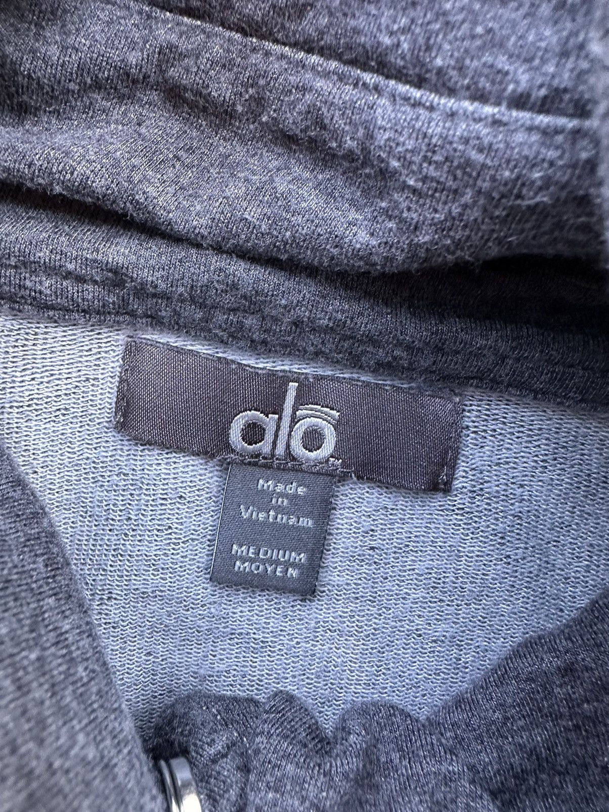 Alo Ali Yoga Zip Up Sweatshirt Womens Medium Snap Button Gray Size M / US 6-8 / IT 42-44 - 3 Thumbnail