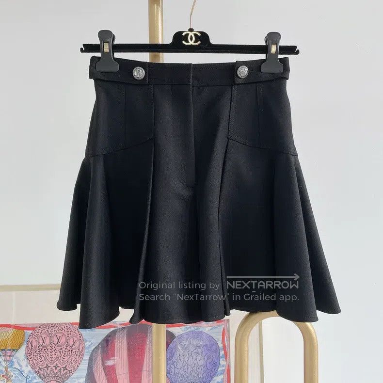 Alexander McQueen Alexander Mcqueen Black short skirt Size 25" / US 0 / IT 36 - 1 Thumbnail